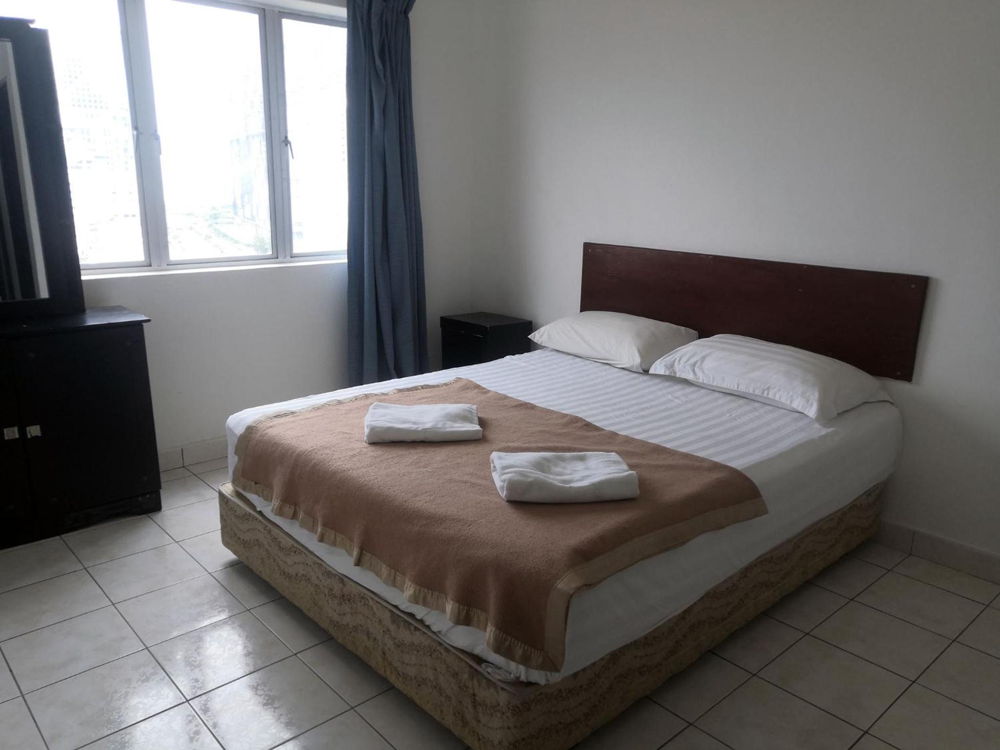 One-Bedroom Apartment photo 2