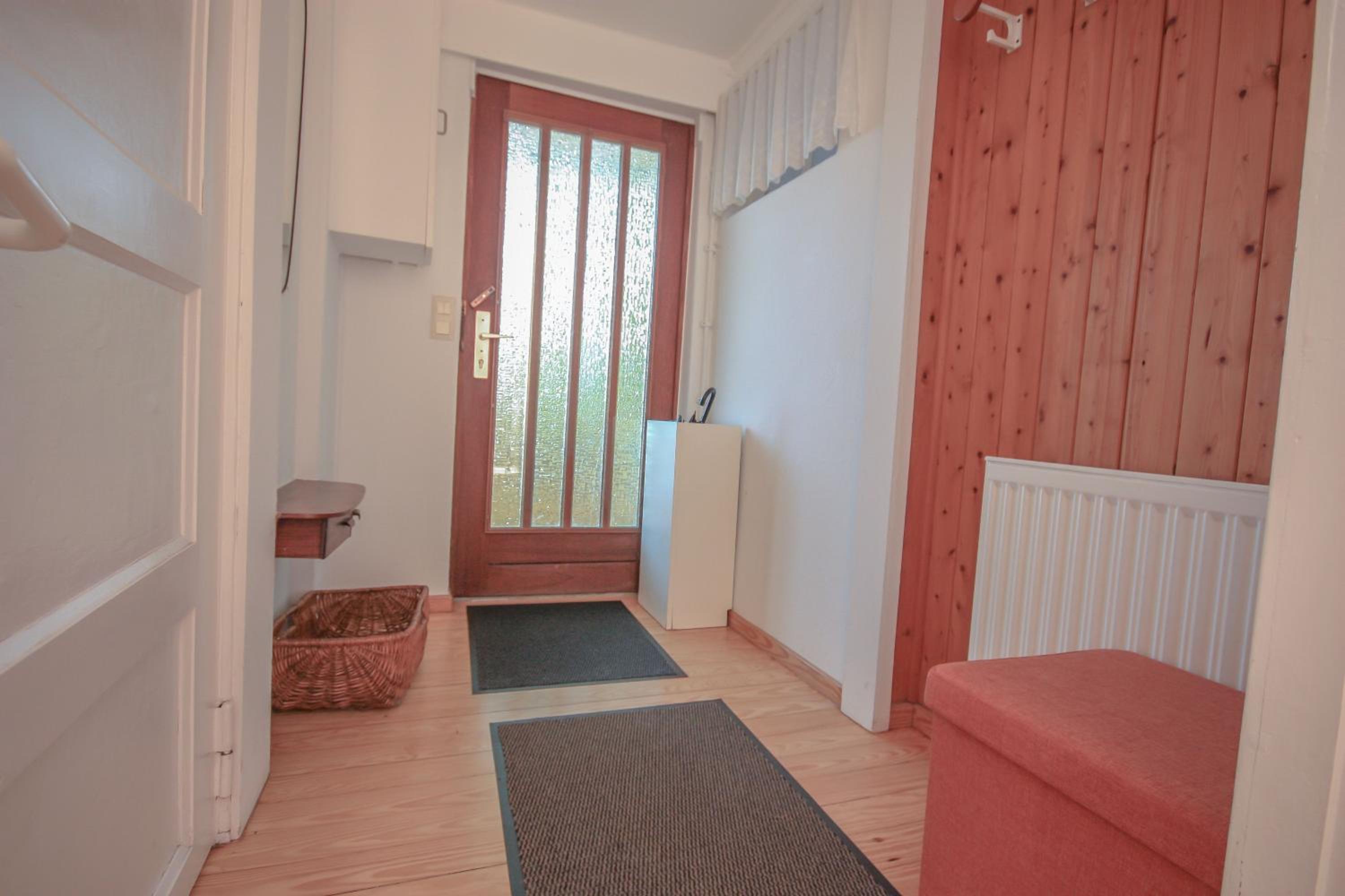 One-Bedroom Apartment with Terrace photo 1