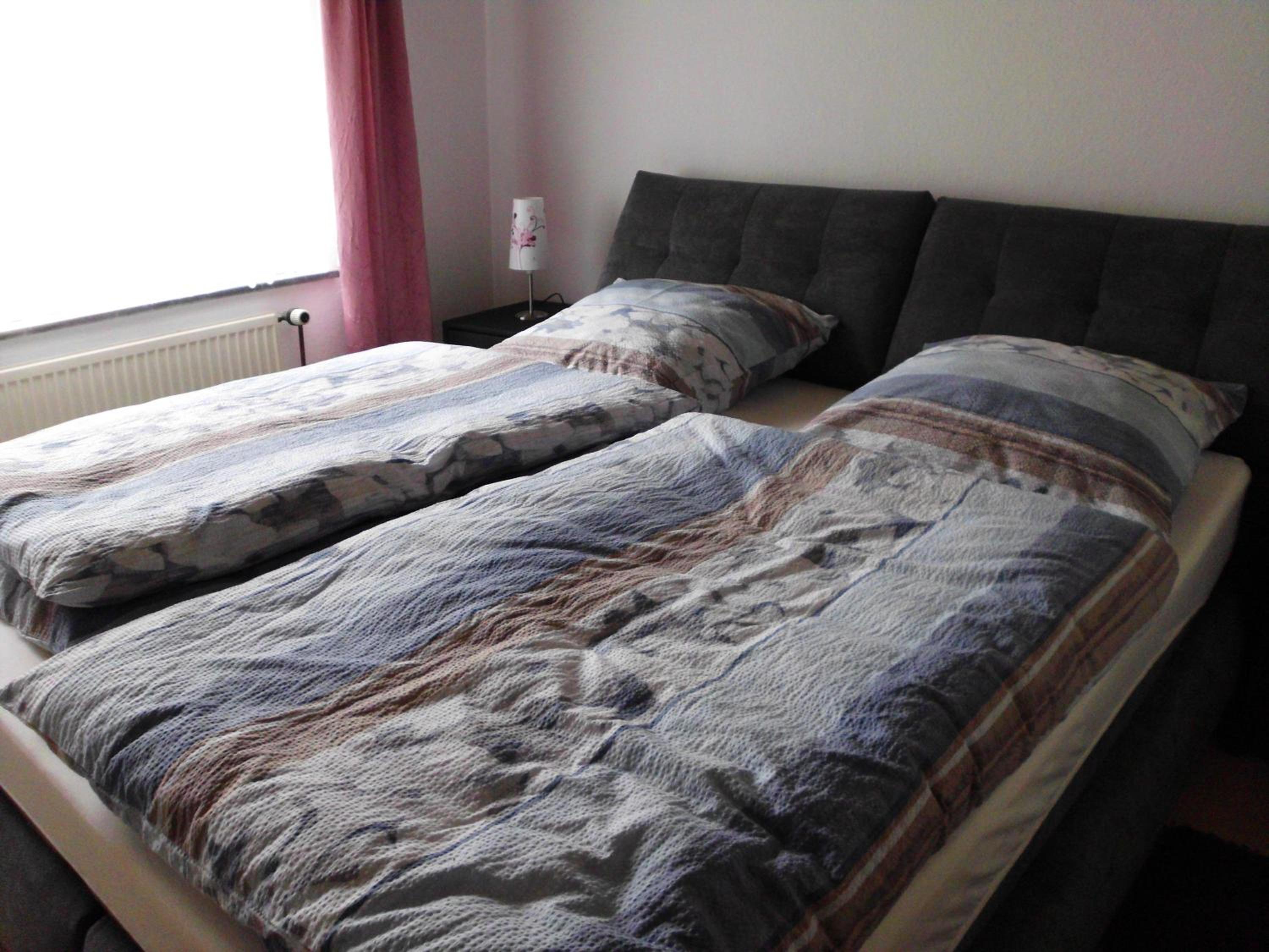 One-Bedroom Apartment with Shower photo 2