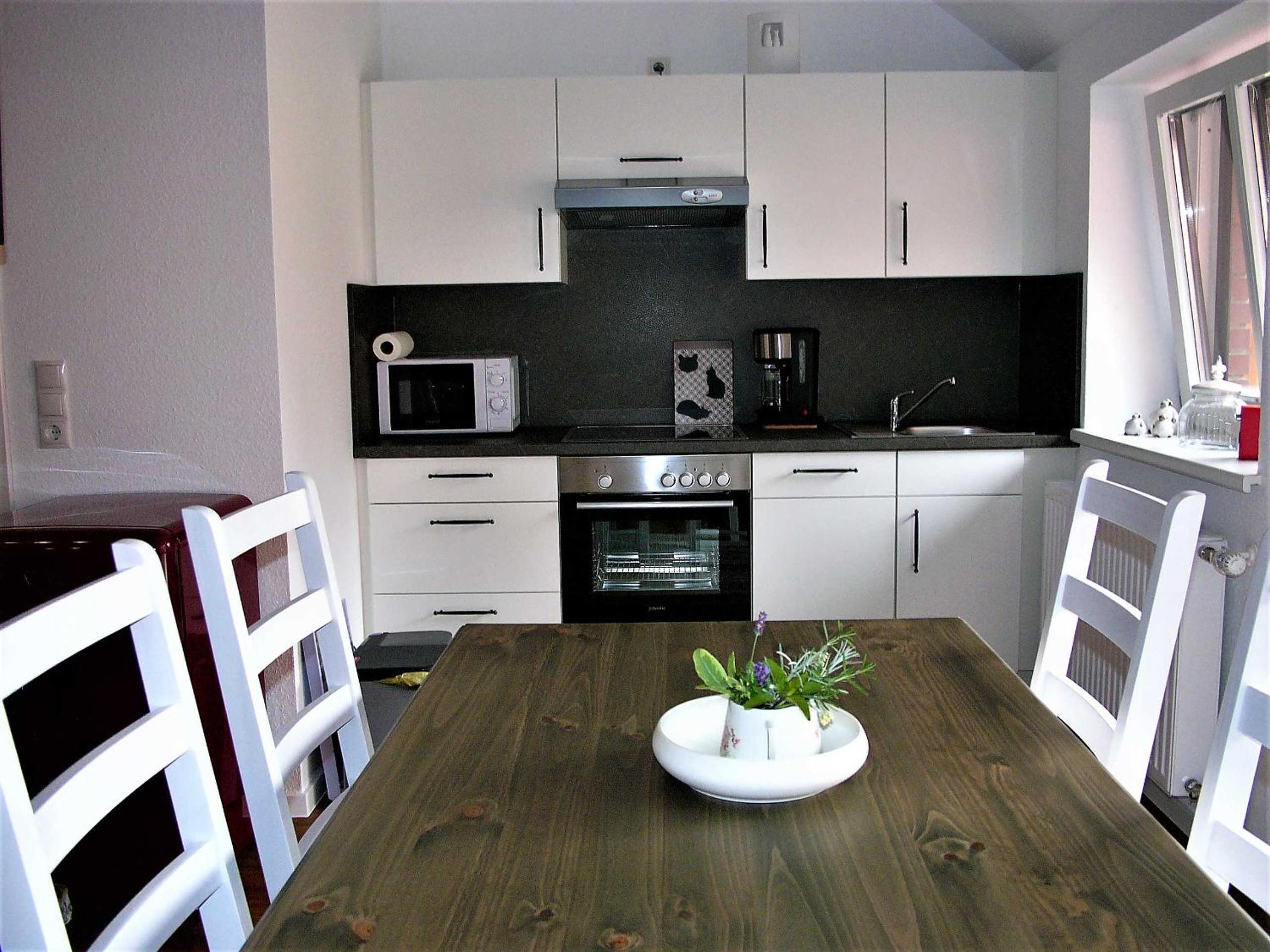 Apartment with Terrace photo 2