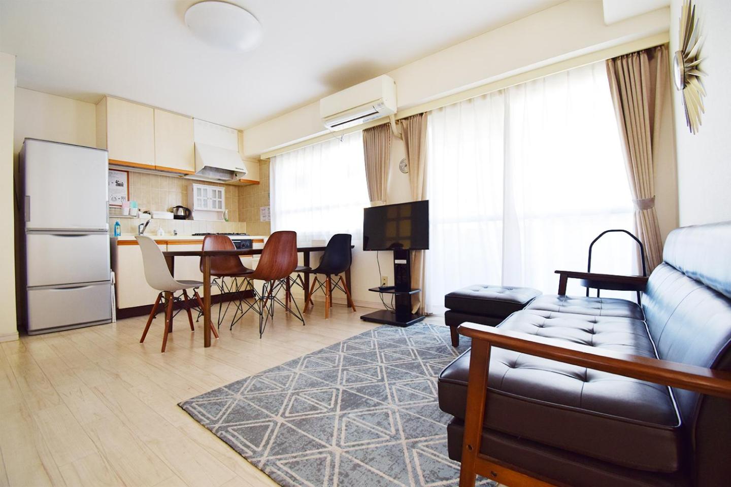 Two-Bedroom Superior Apartment photo 2