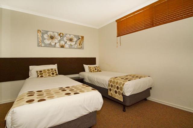 Two-Bedroom Family Apartment - Photo 3