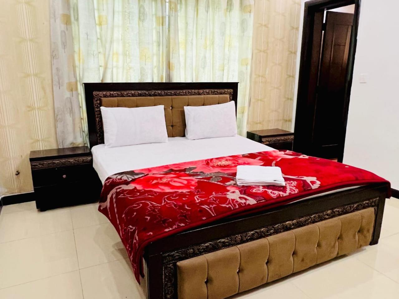 Deluxe Double Or Twin Room photo 2