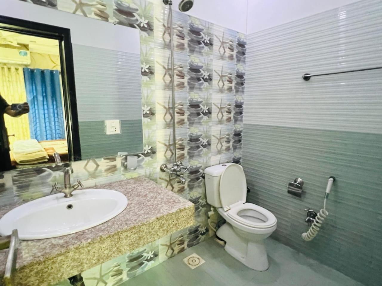 Deluxe Single Room photo 3