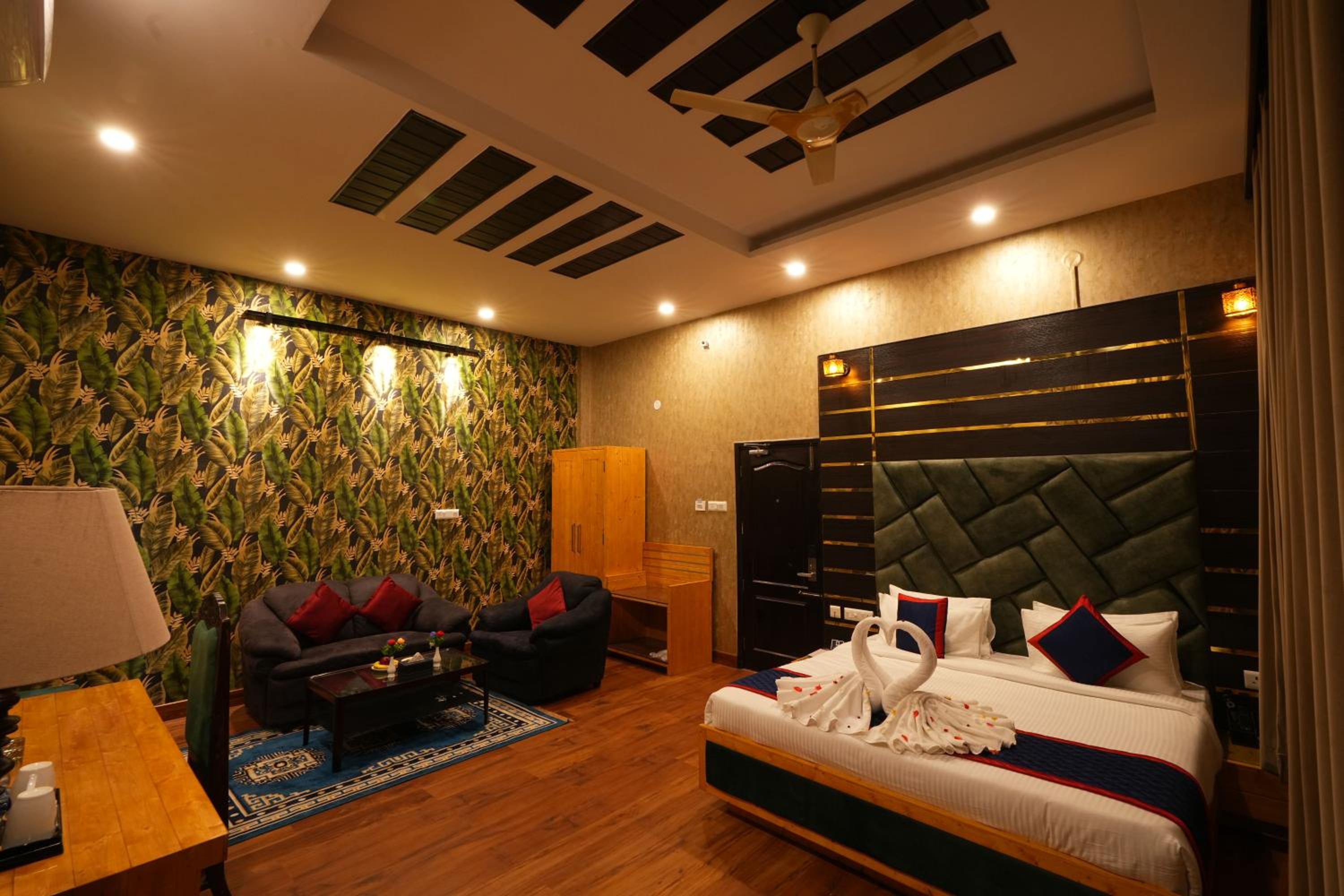 Superior King Room