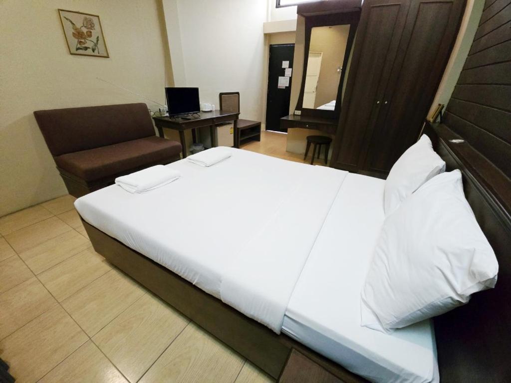 Deluxe Double Room photo 3