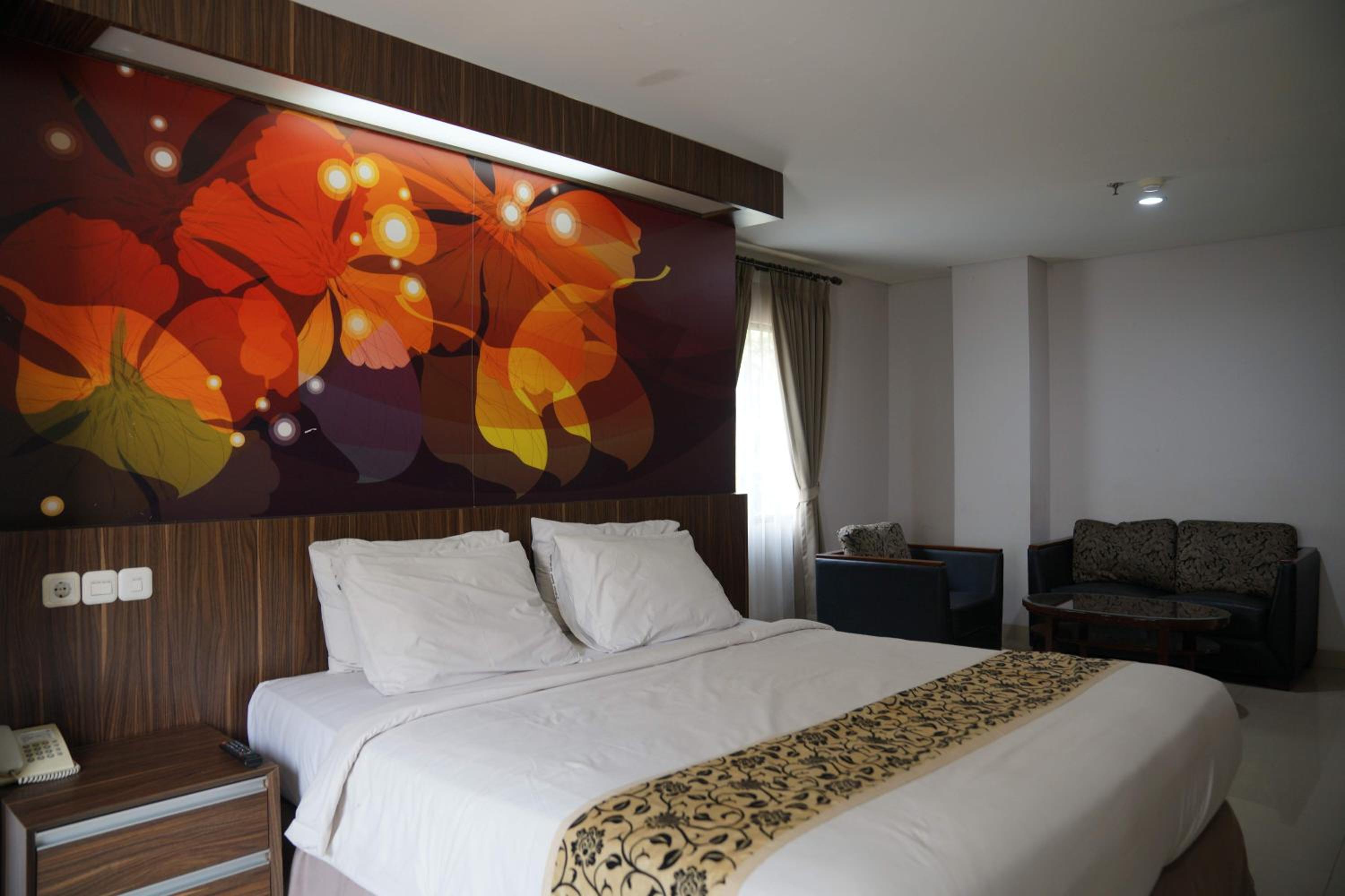 Superior King Room - Photo 1