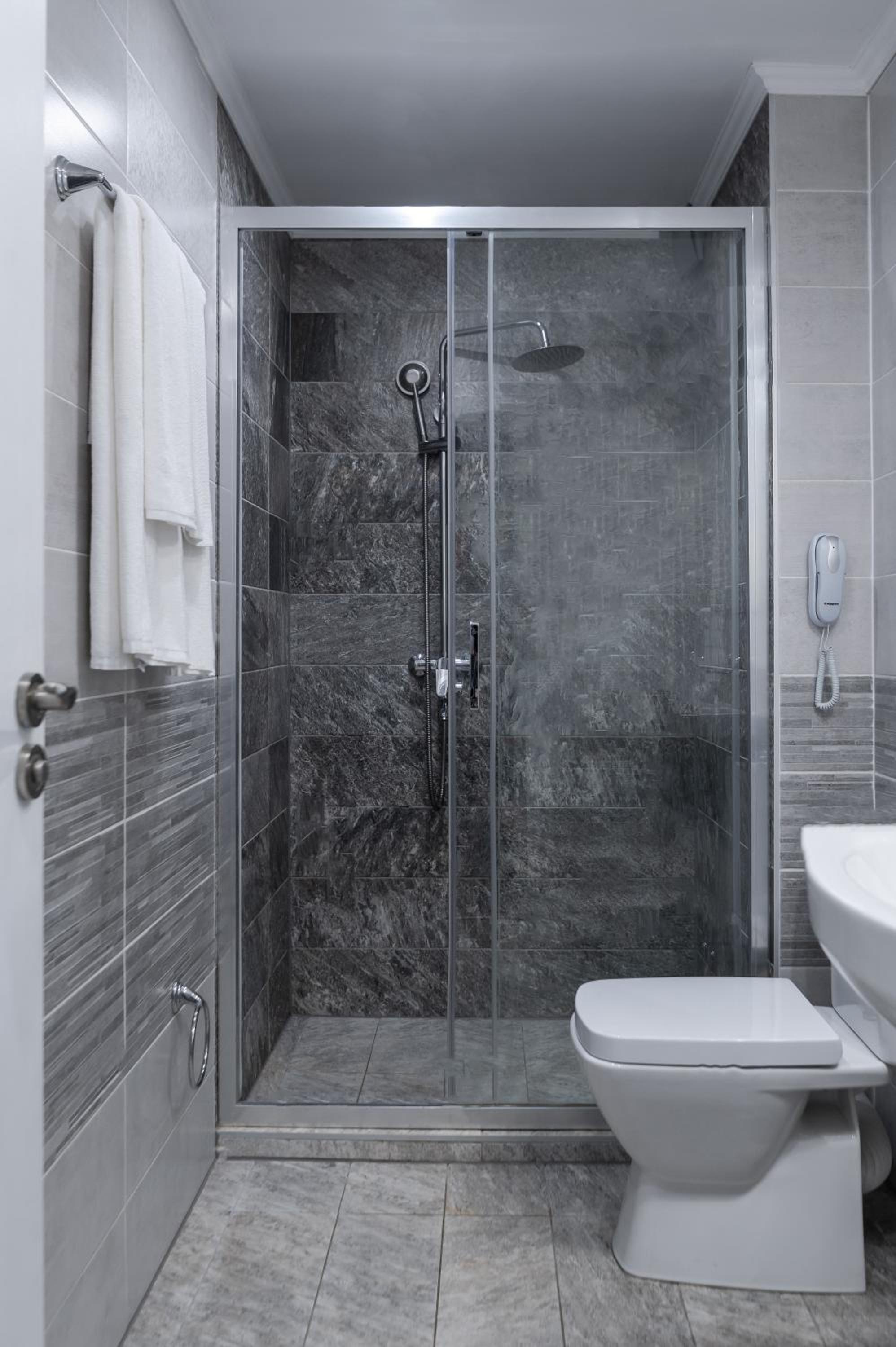 Deluxe Double or Twin Room with Garden View photo 2