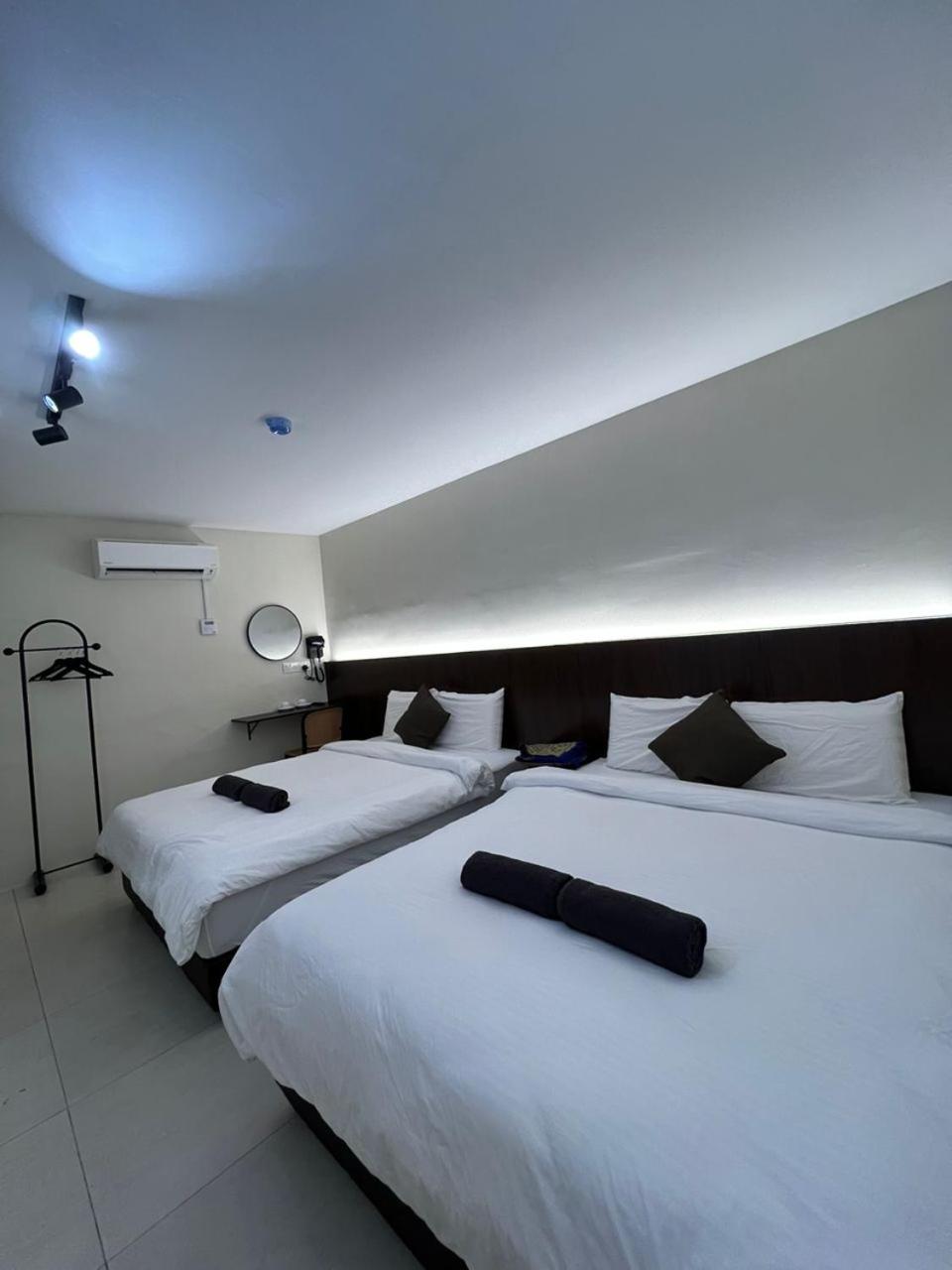 Deluxe Family Room - Photo 3