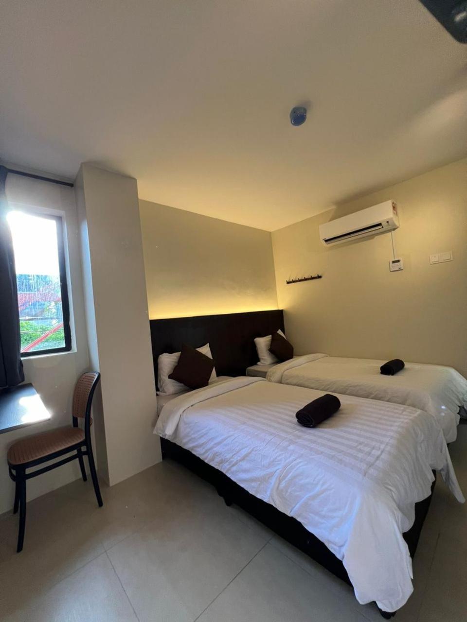 Superior Twin Room - Photo 2
