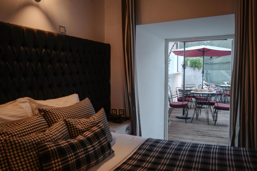 Budget Double Room - Photo 8