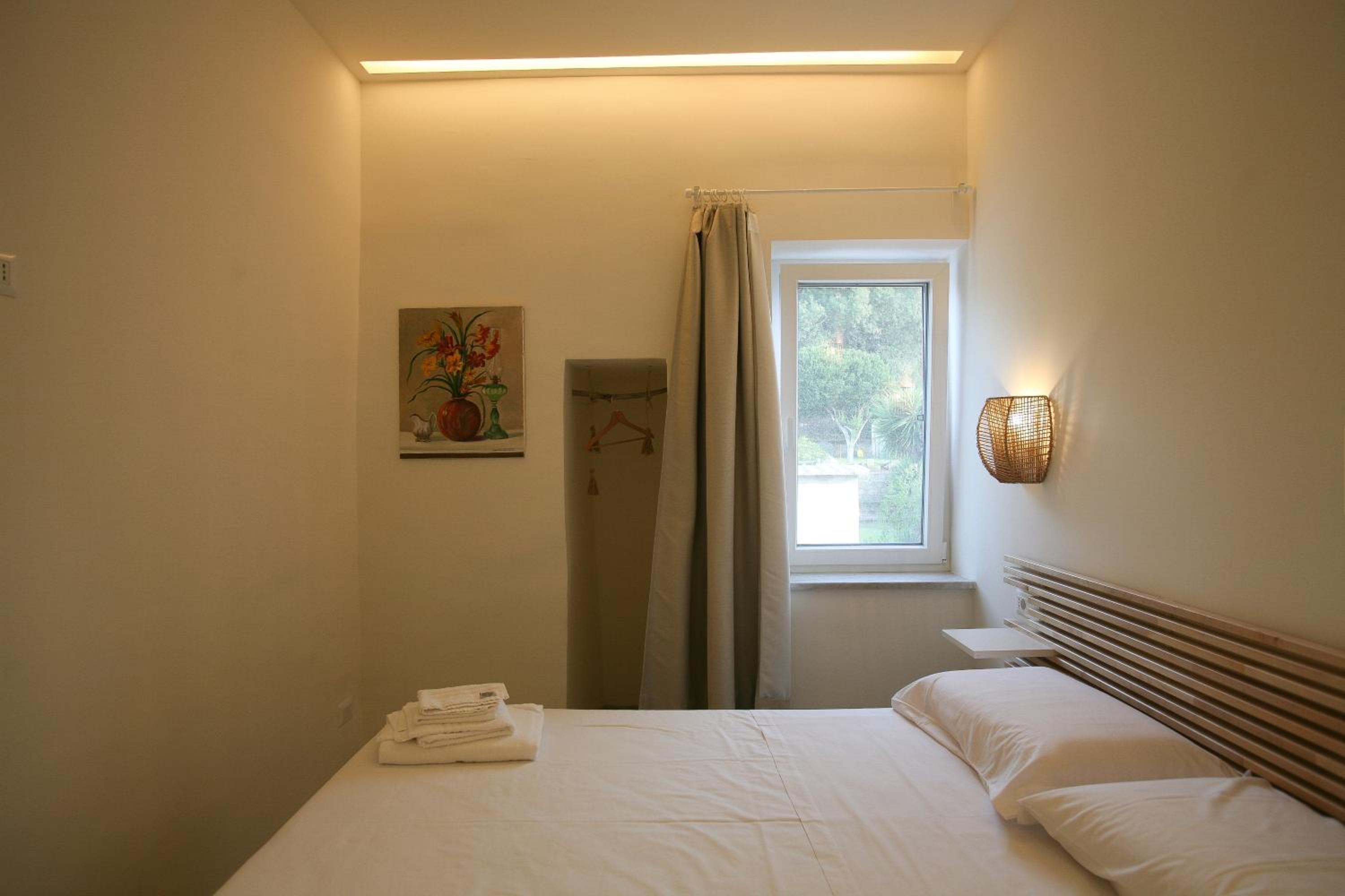 Three-Bedroom Apartment with Sea View photo 3