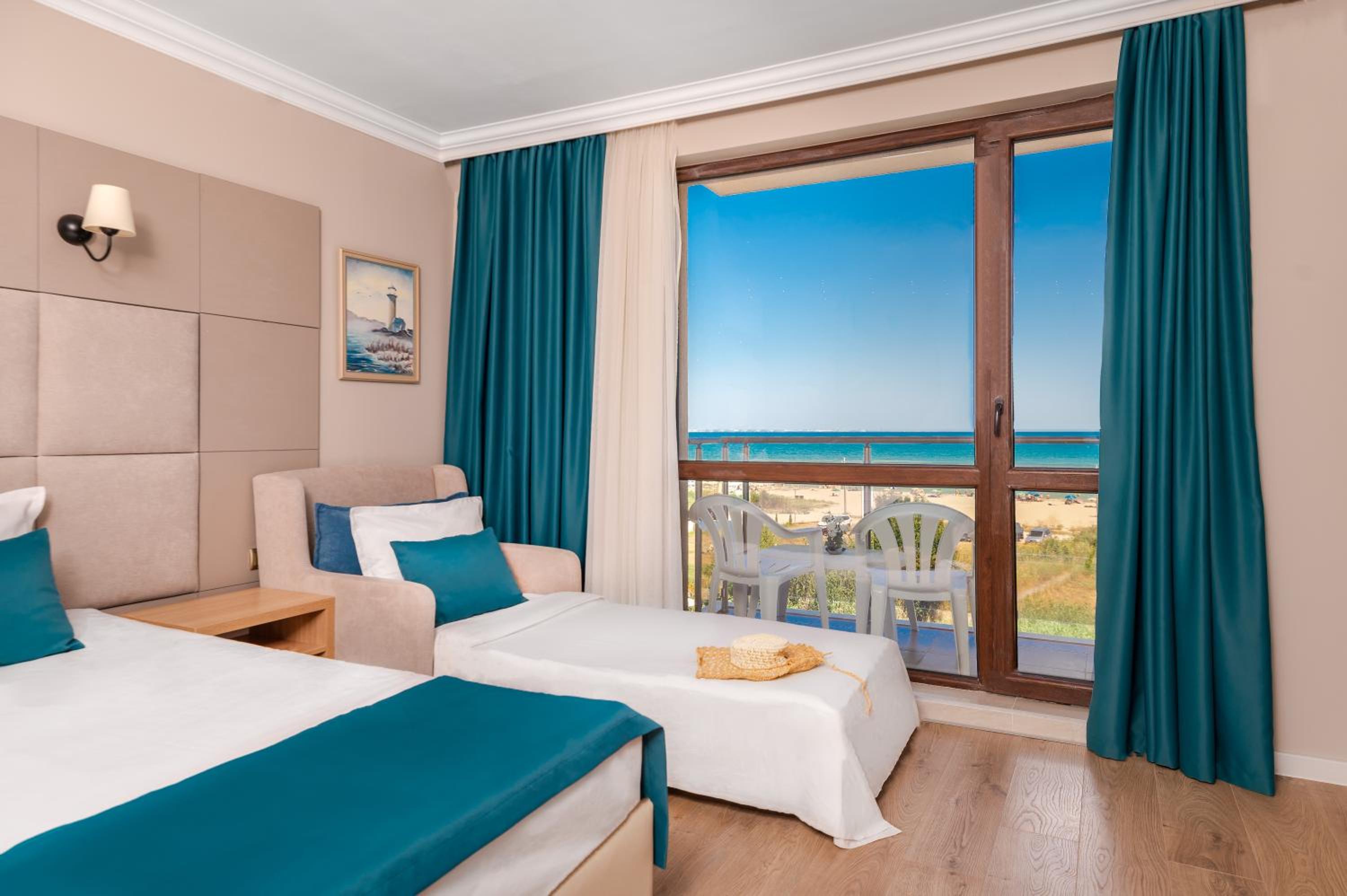 Deluxe Double or Twin Room with Garden View