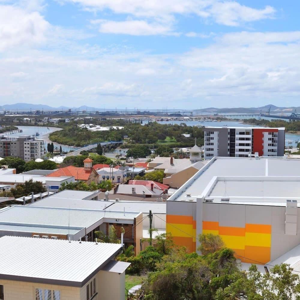 Apartment with View and Balcony photo 2