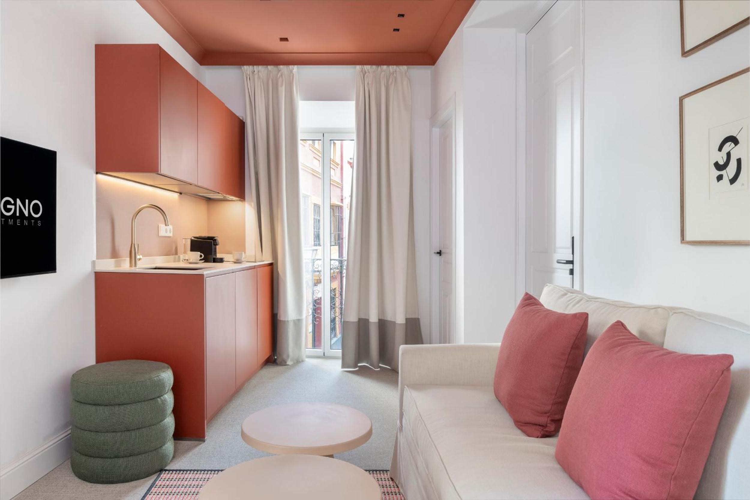 Apartamento de una habitación con balcón