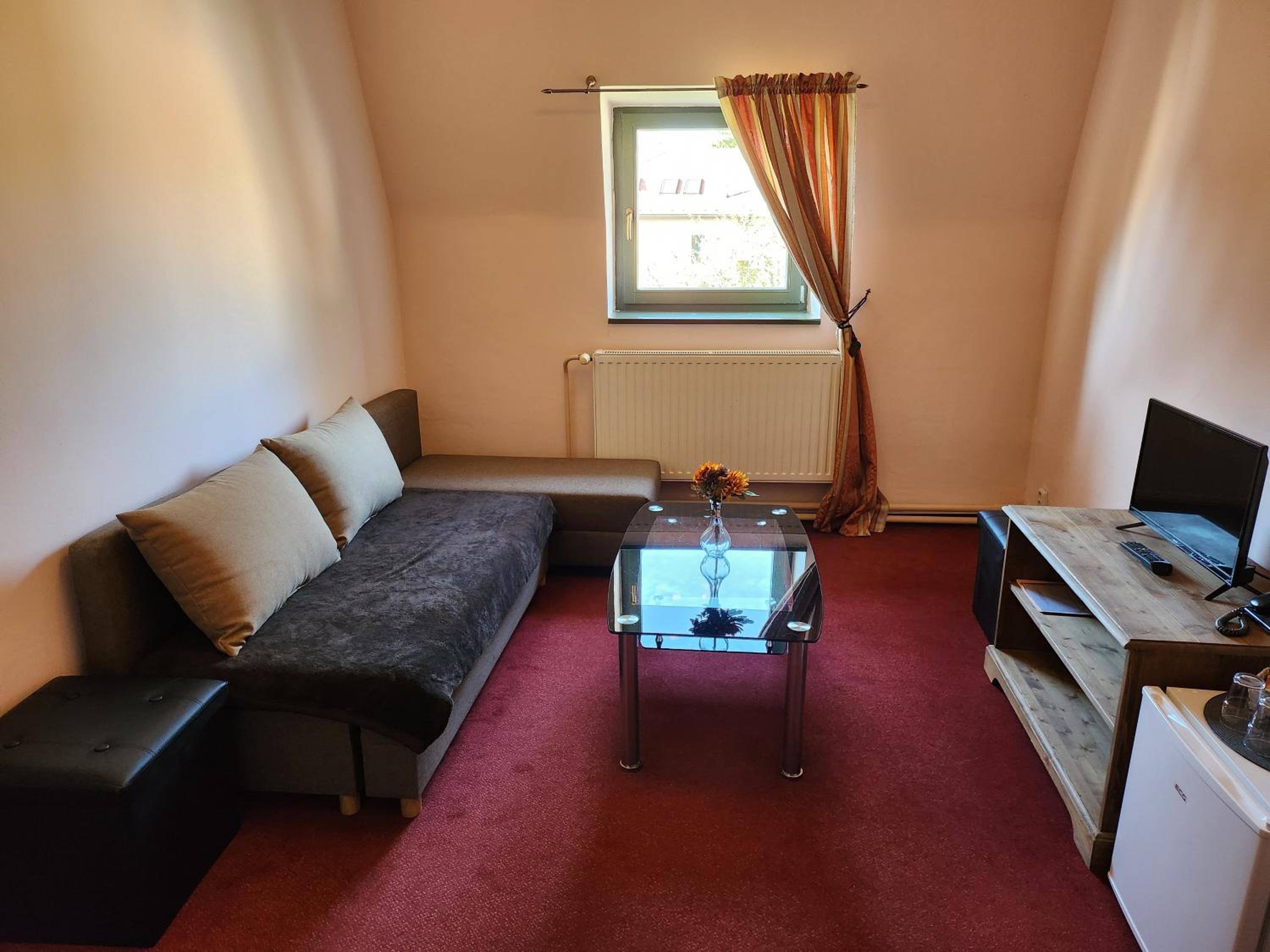 Standard Twin Room photo 2