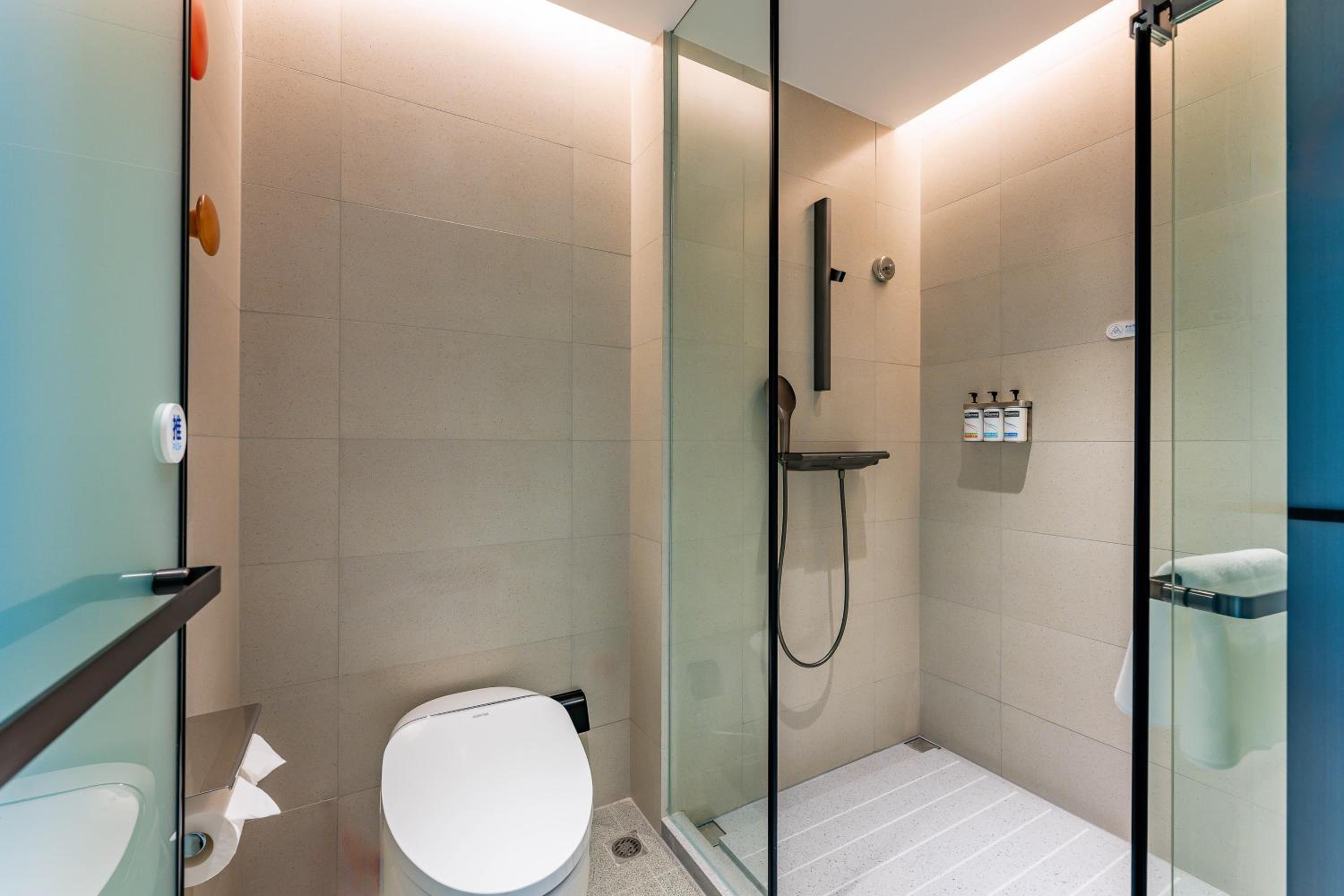 Standard Twin Room with Extra Floor Space