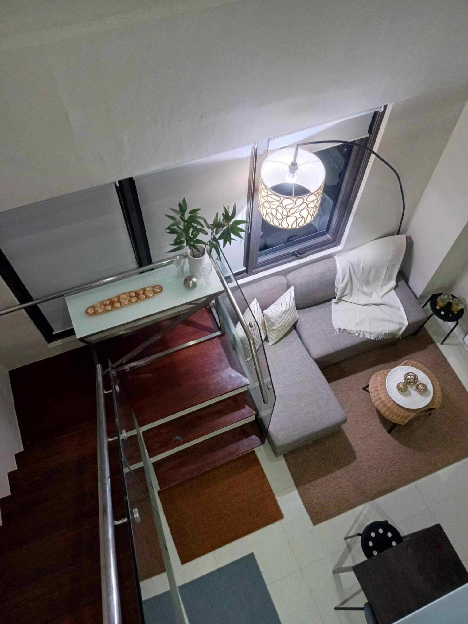 King Studio With Sofa Bed