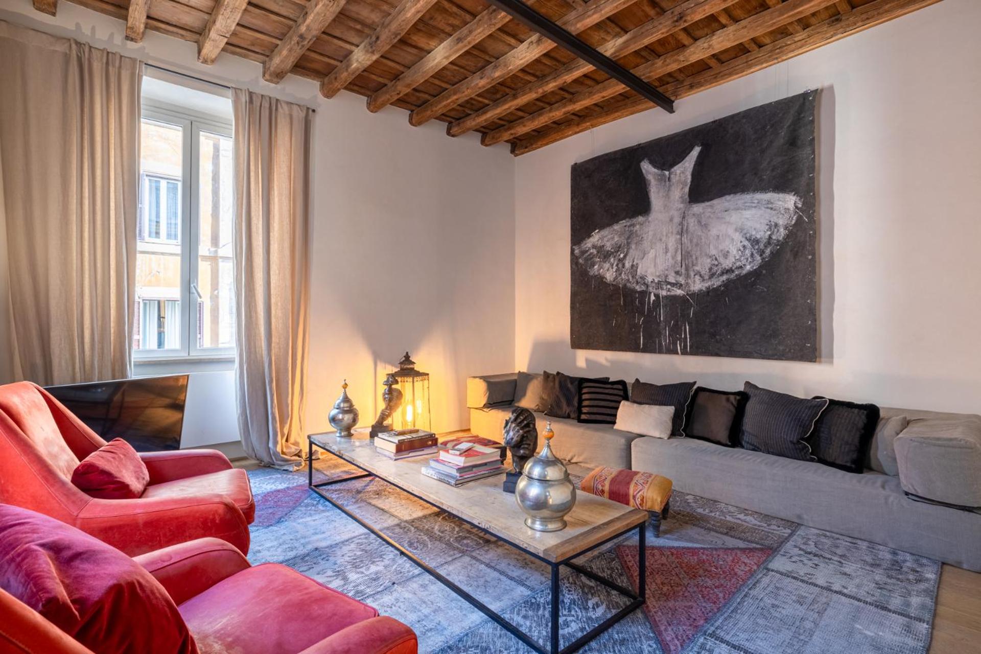 Deluxe Apartment
