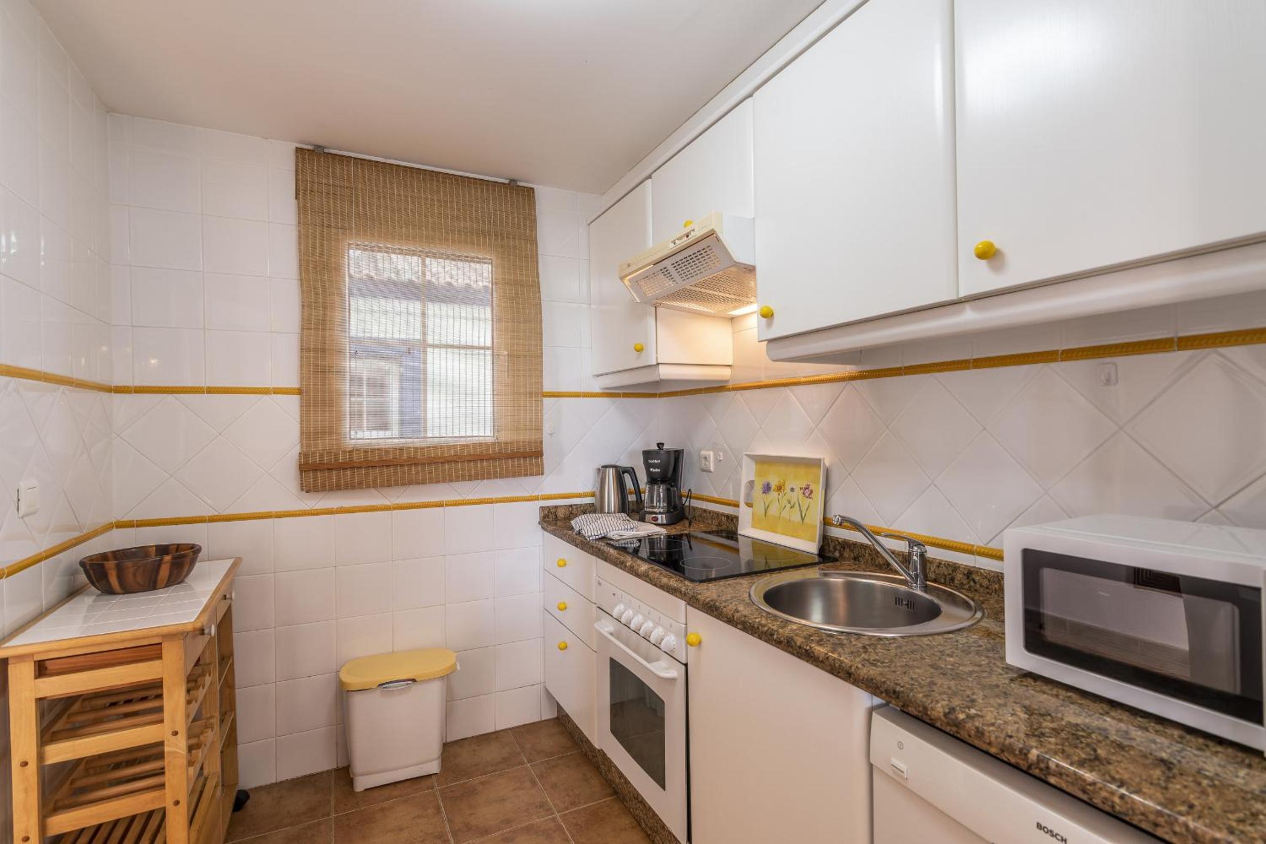 Apartment with Terrace photo 2
