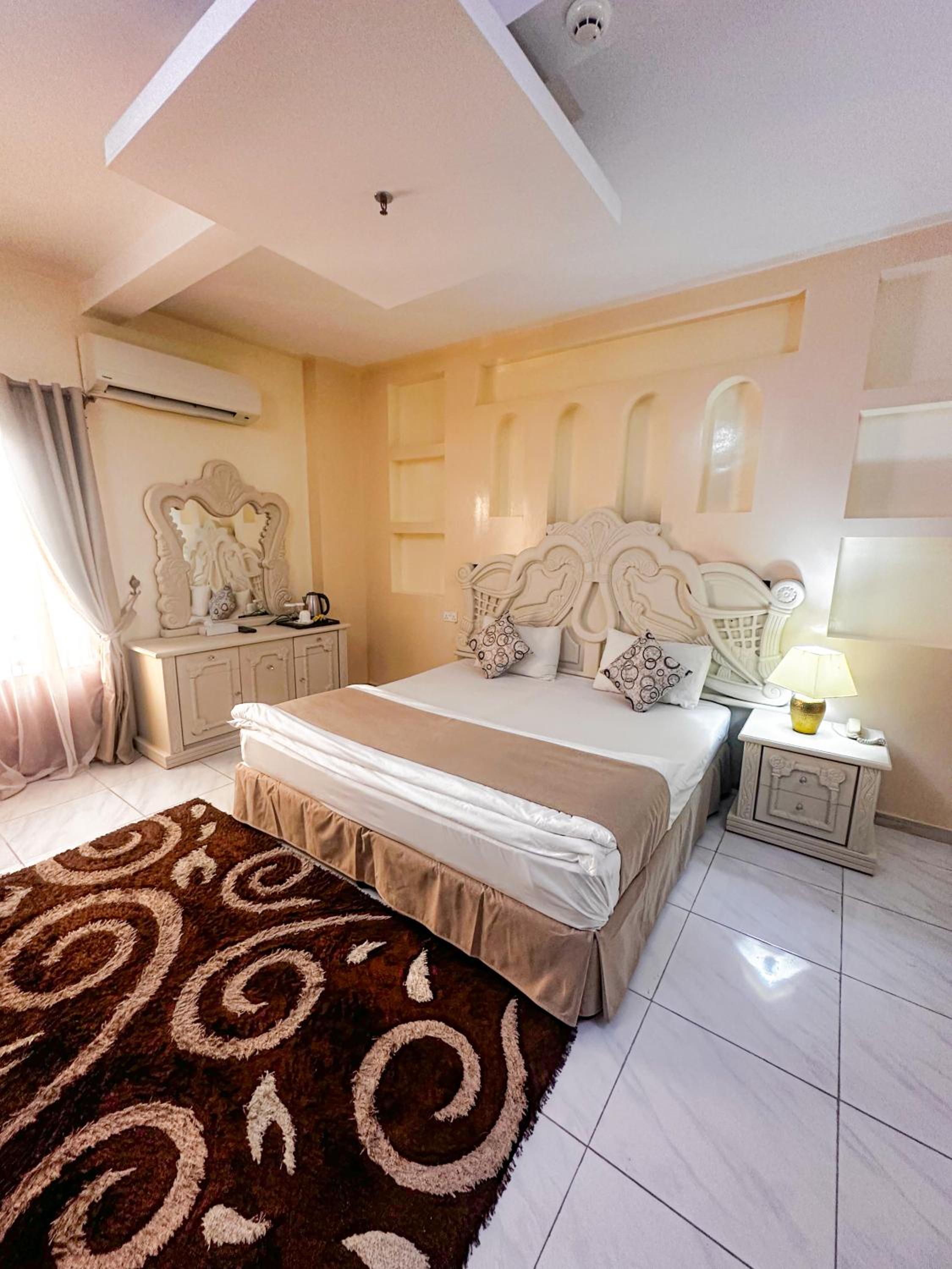 Budget Double Room photo 3