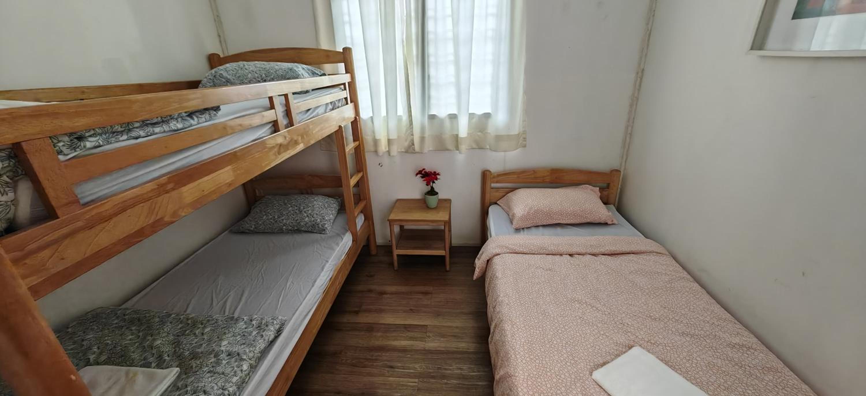 Triple Room with Shared Bathroom (Single + Bunk Bed) photo 2