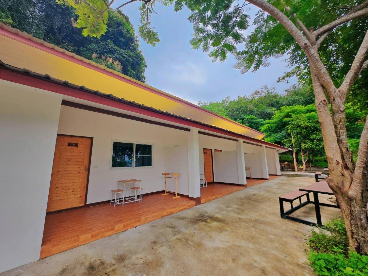 One-Bedroom Chalet - Photo 2
