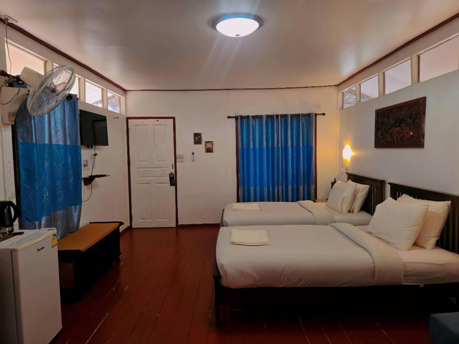 Deluxe Bungalow with Sea View - Photo 4