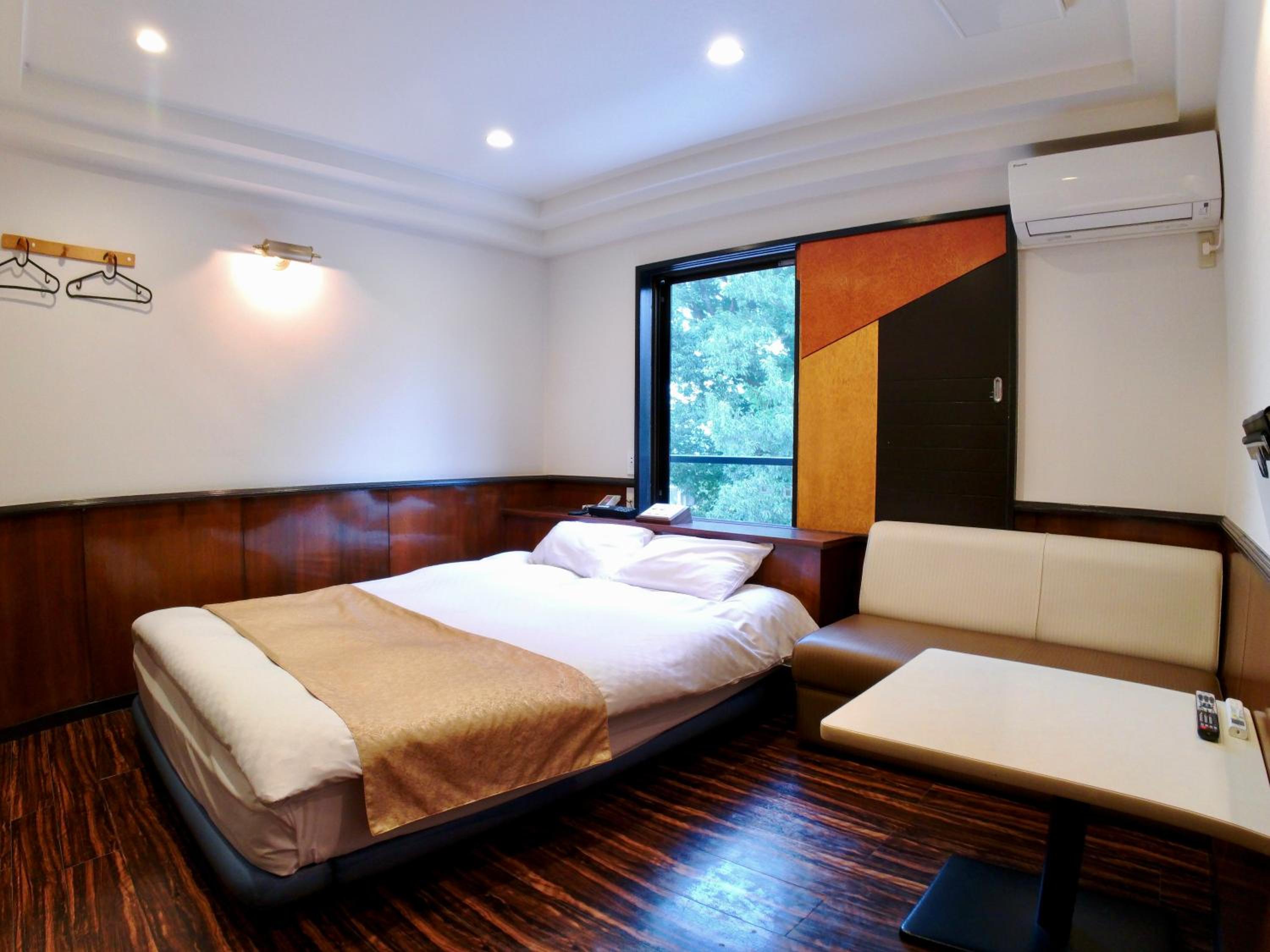 Standard Double Room - Smoking - Photo 1