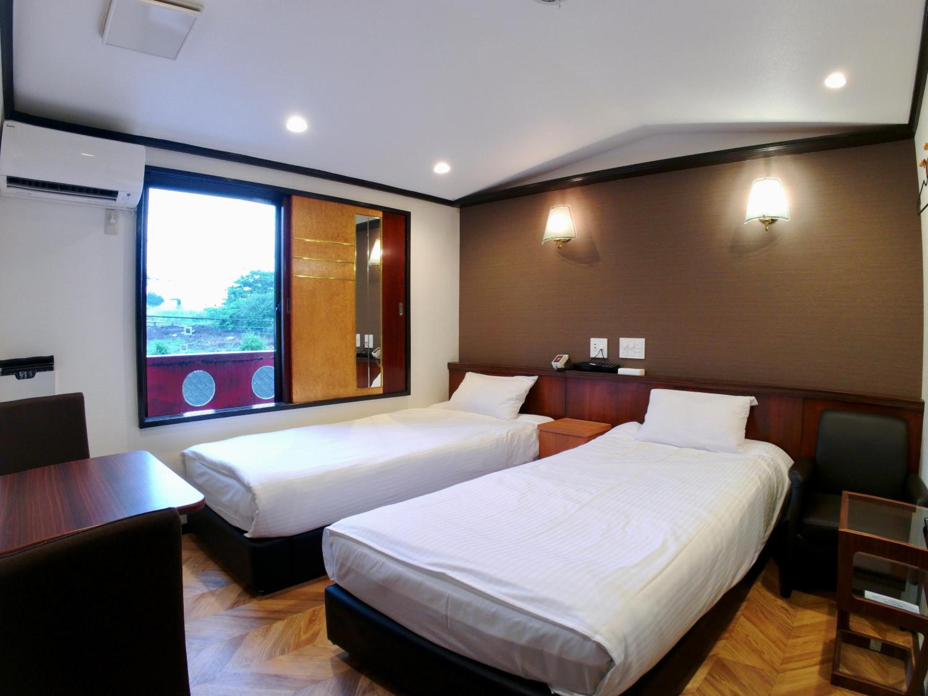 Standard Twin Room - Non-Smoking - Photo 3