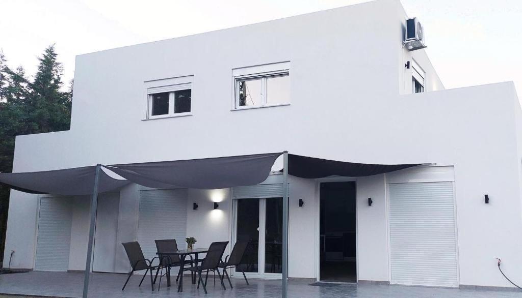 Two-Bedroom Villa photo 2