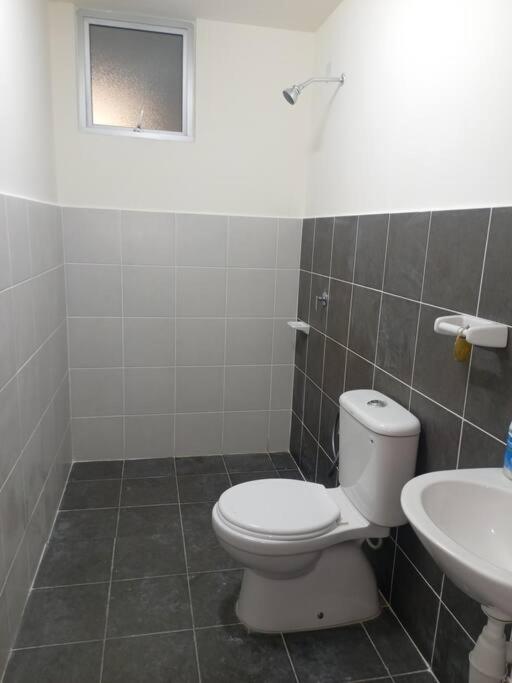 Three-Bedroom Premium Apartment with Balcony photo 3