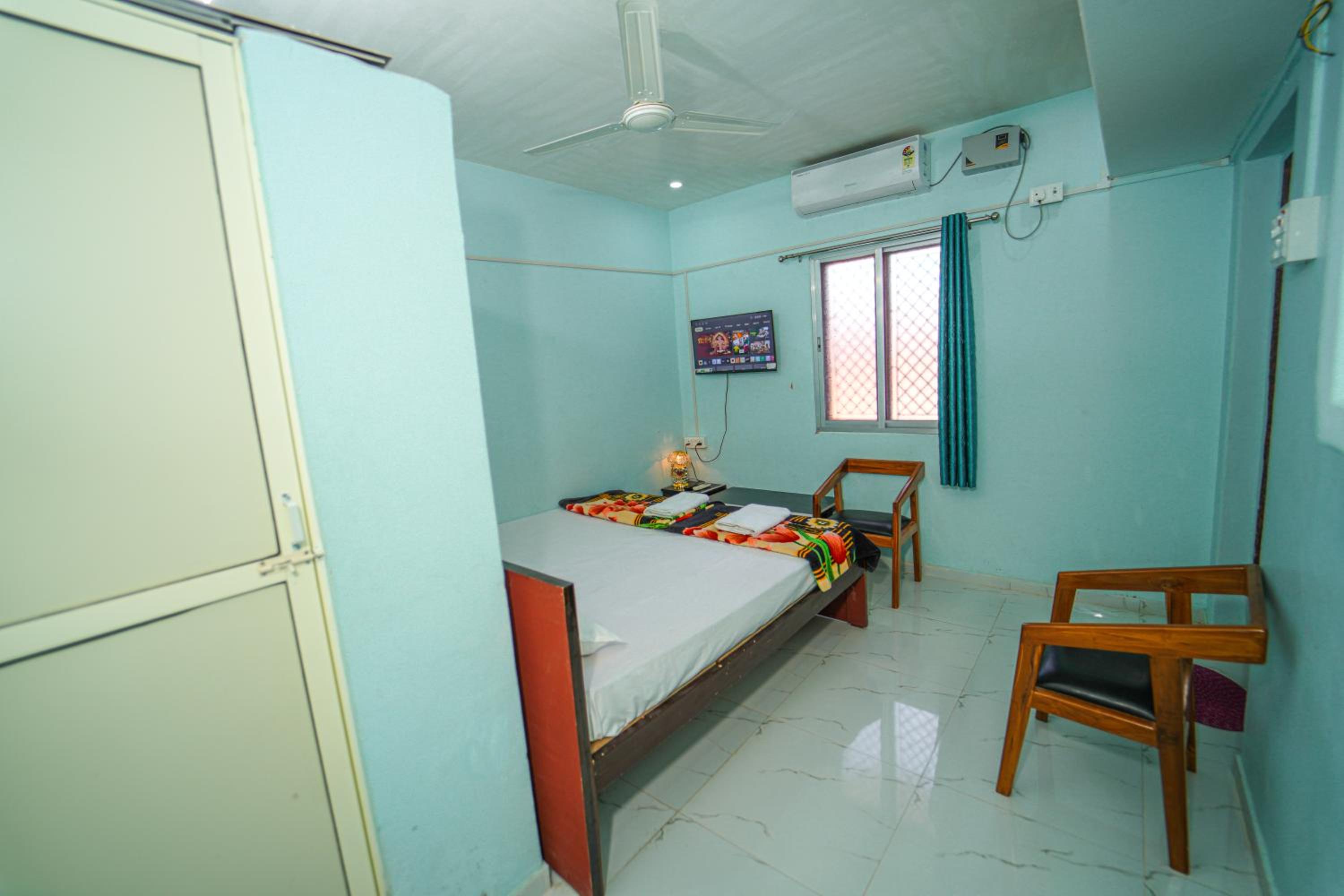 Standard Double Room photo 2