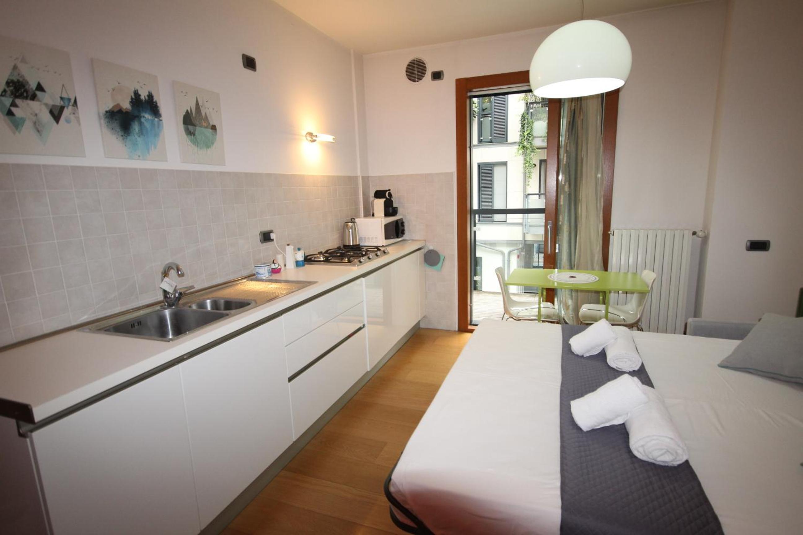 One-Bedroom Apartment