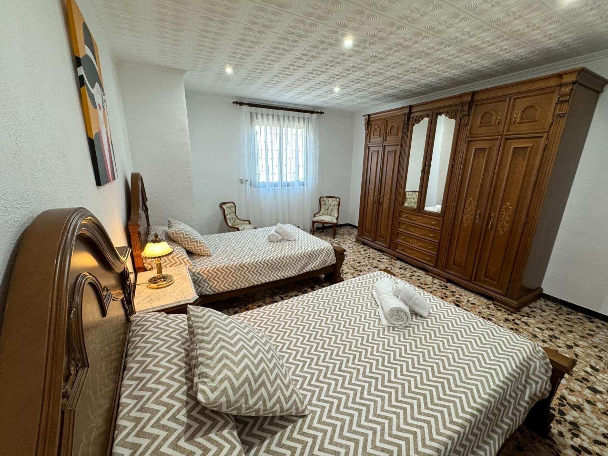 Four-Bedroom House photo 2