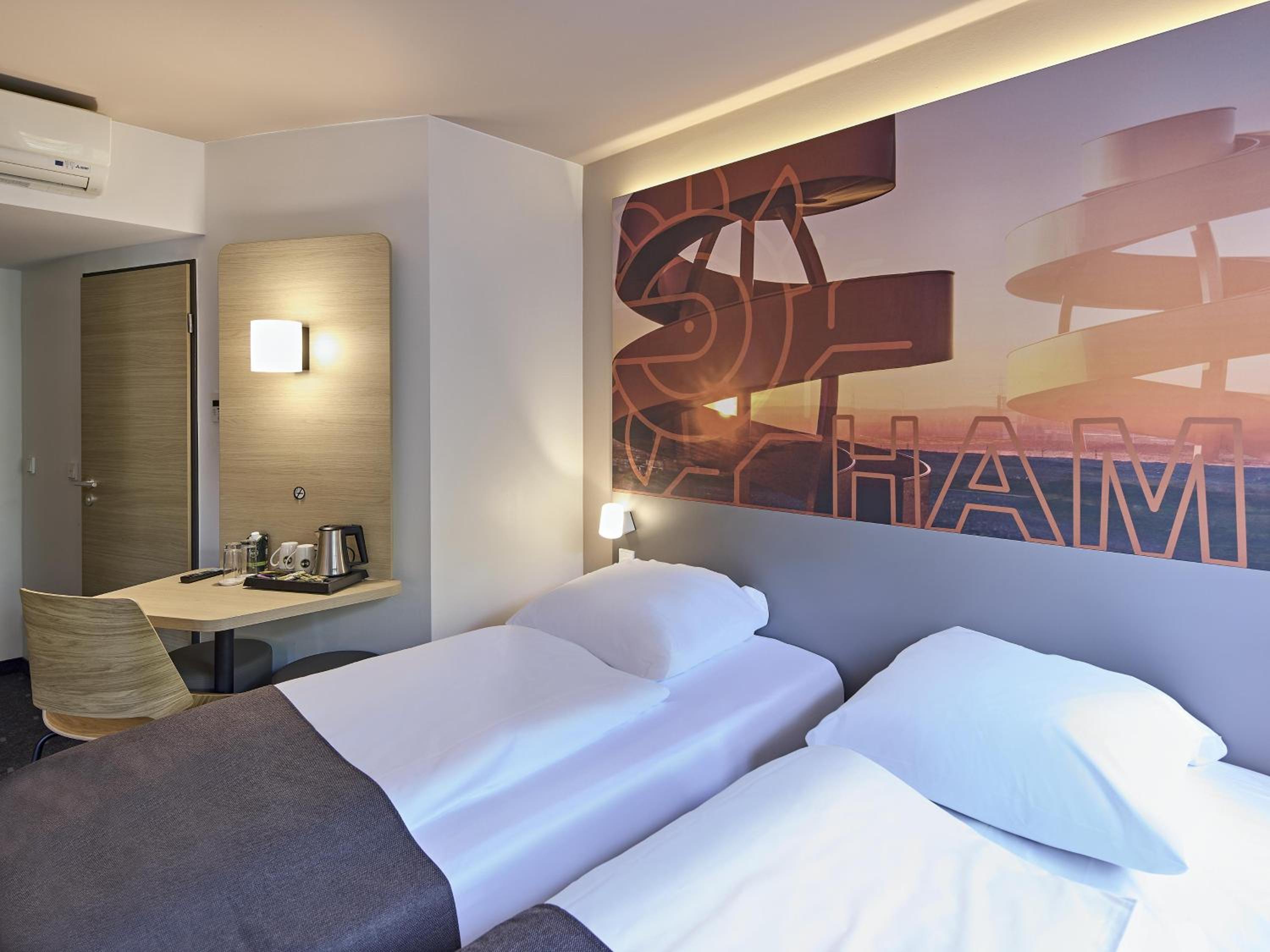 Twin Room - Photo 1