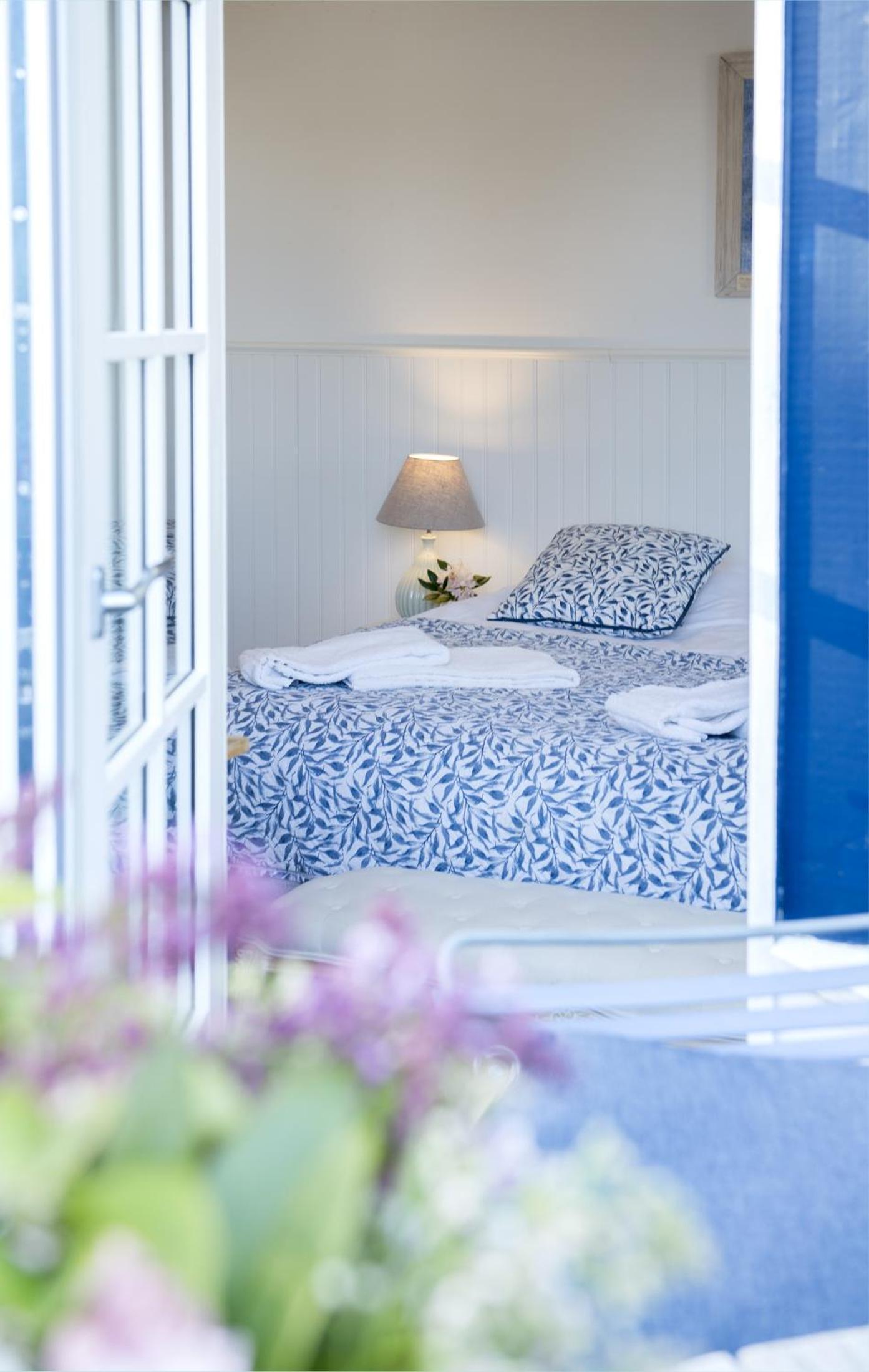 Deluxe Double Room with Balcony and Sea View photo 1