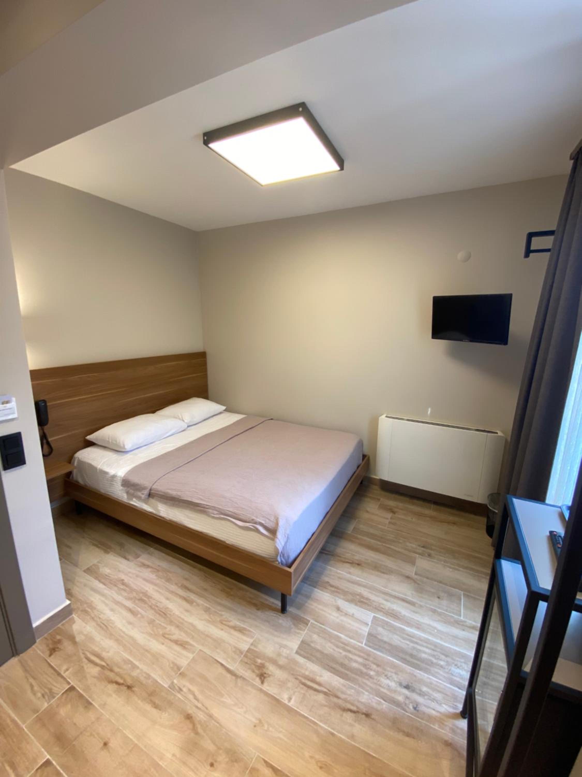 Budget Double Room photo 1