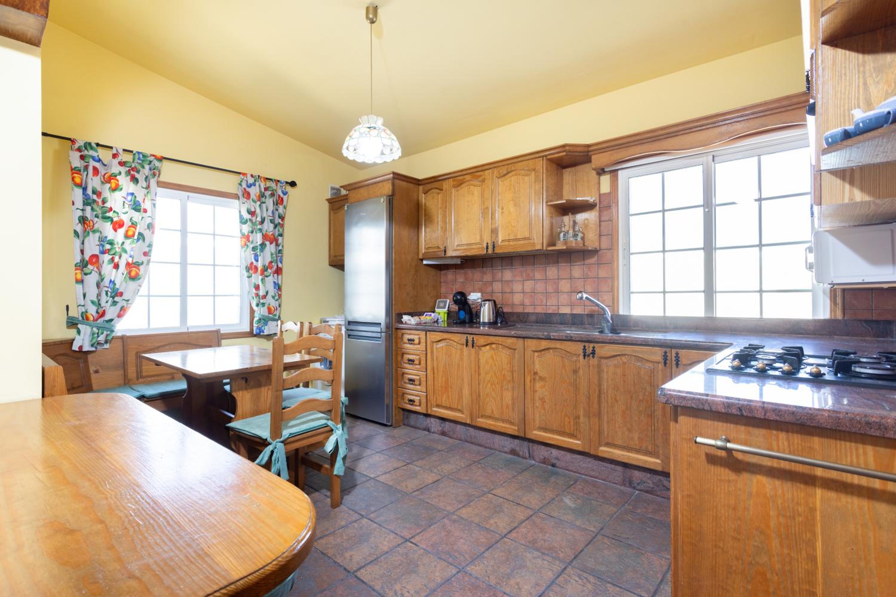 Three-Bedroom House photo 3