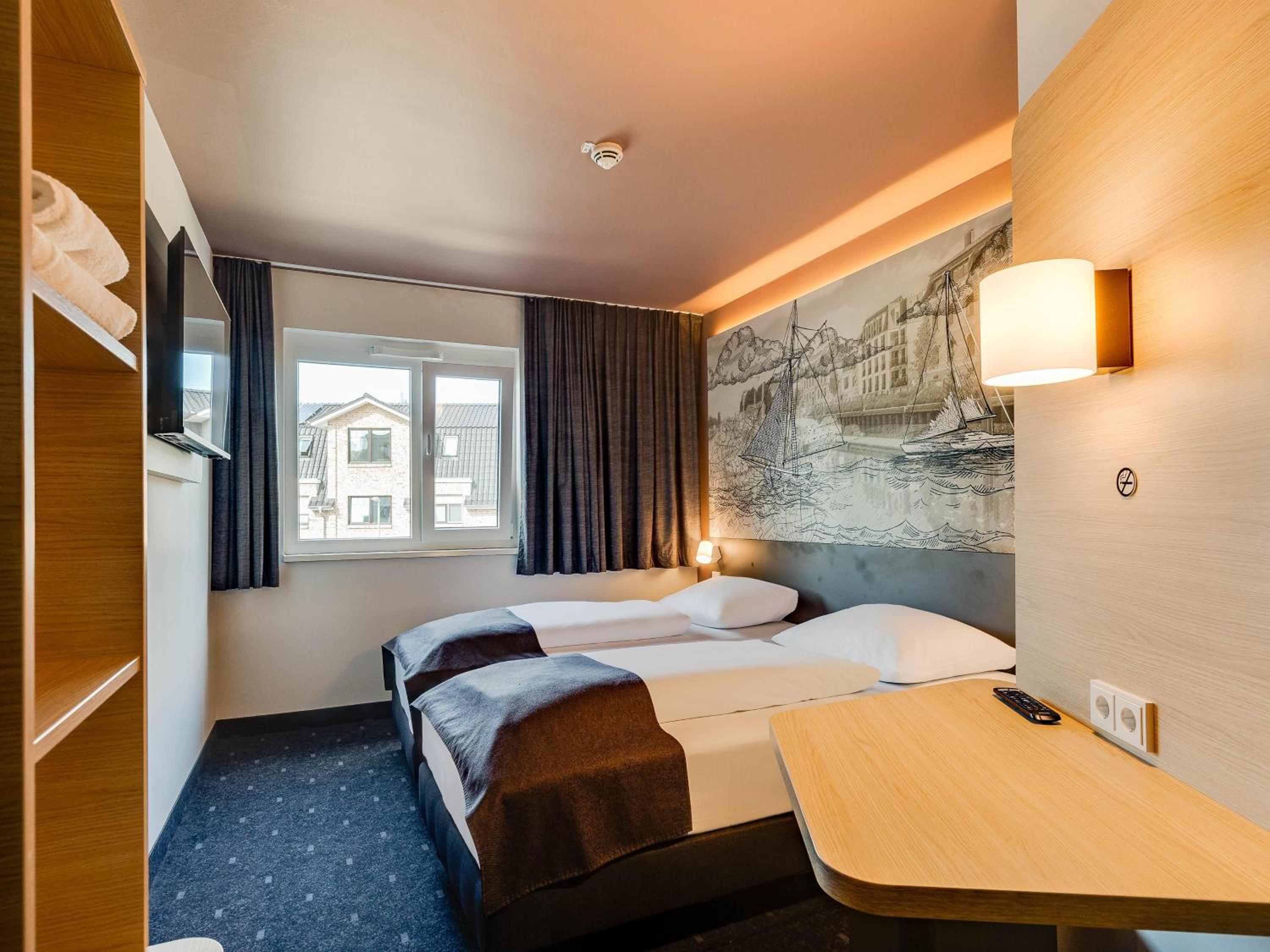 Twin Room - Photo 1