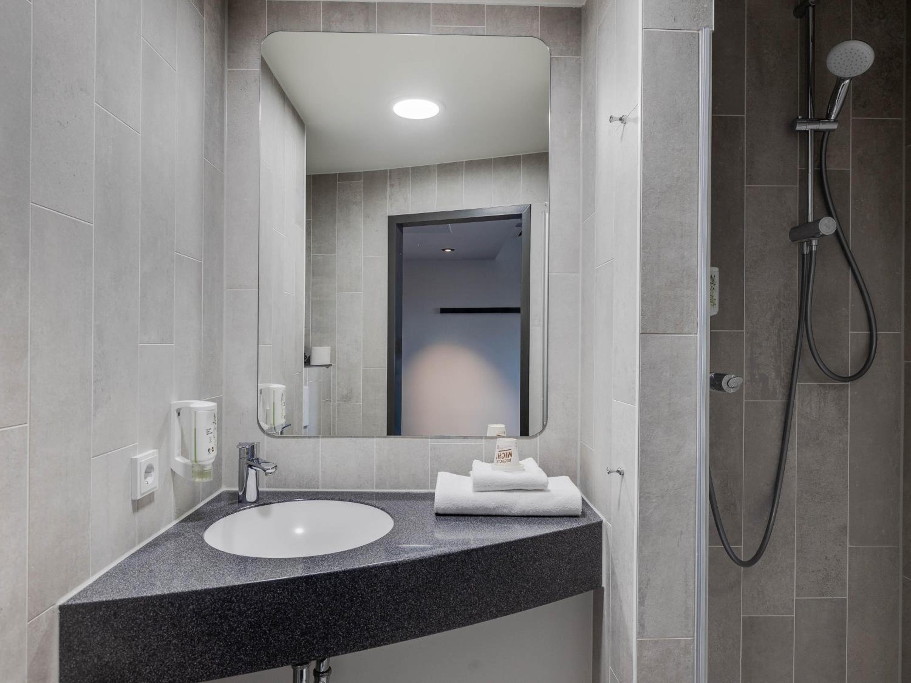 Double Room - Photo 2
