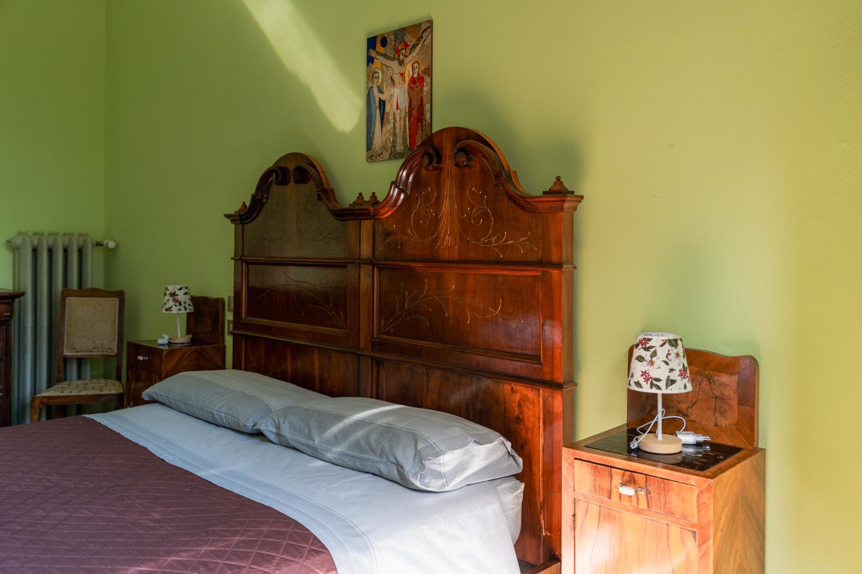 Double Room with Private Bathroom - Photo 3