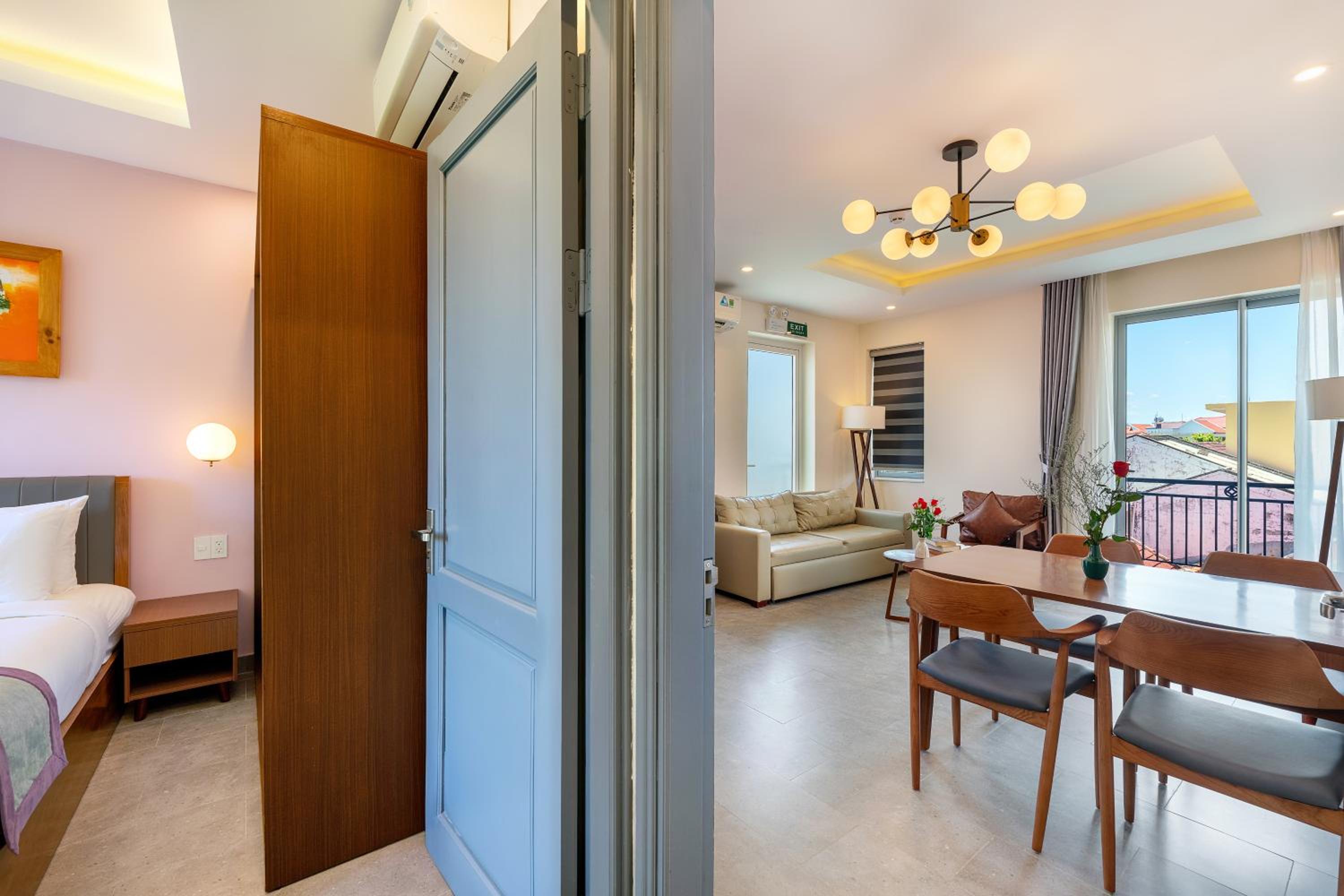Penthouse Apartment - Photo 17