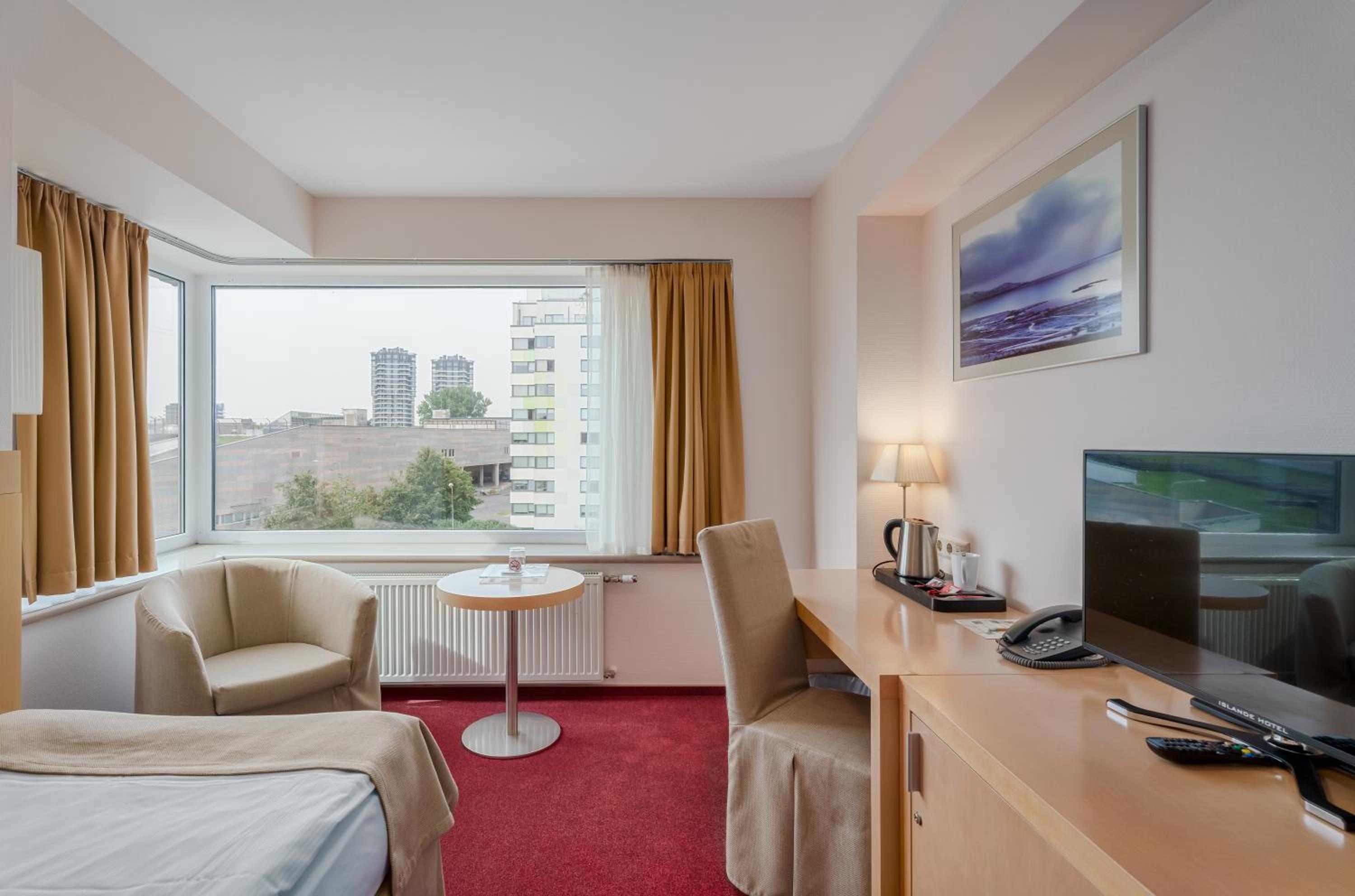 Standard Single Room - Photo 2