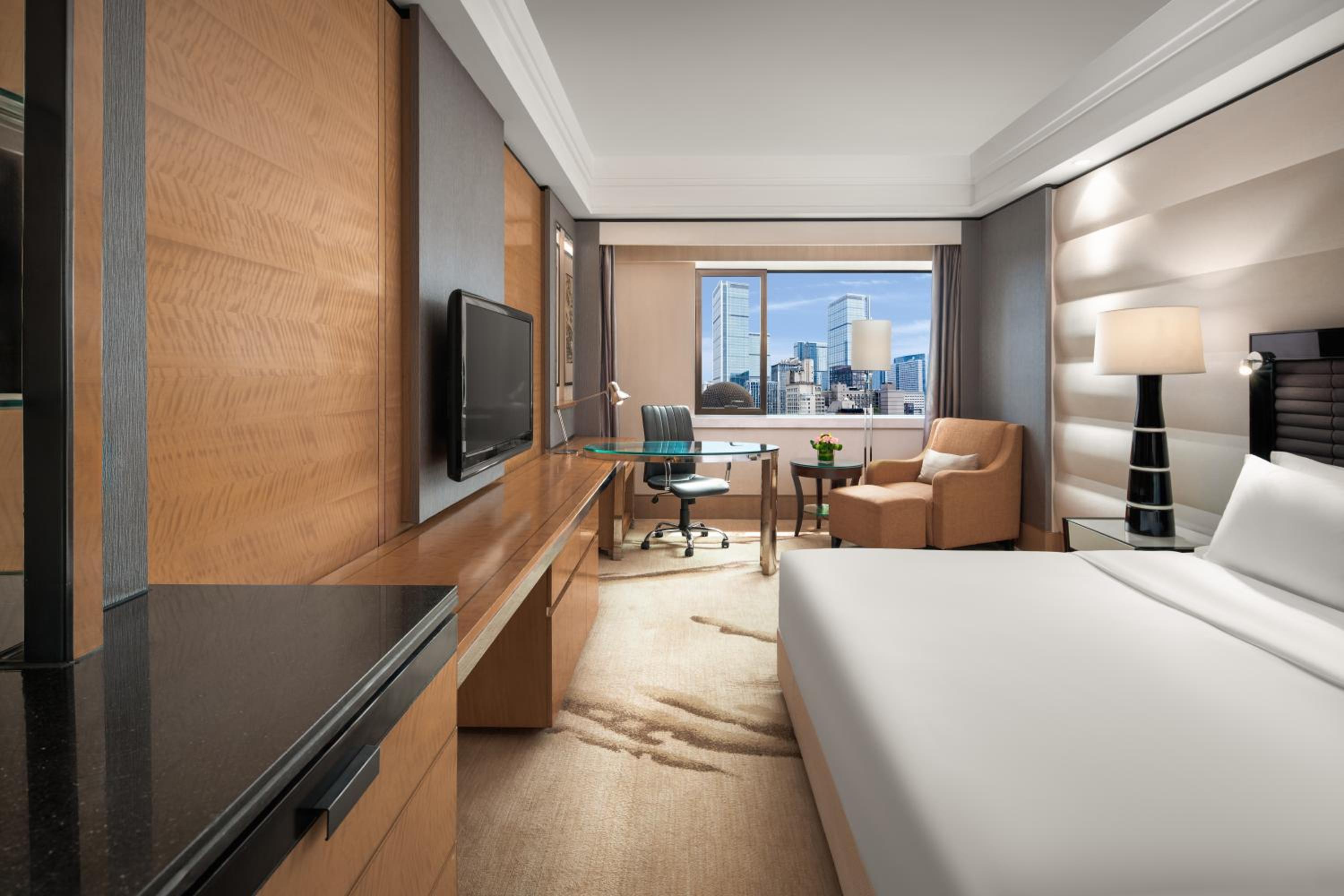 Premium King Room - Photo 1