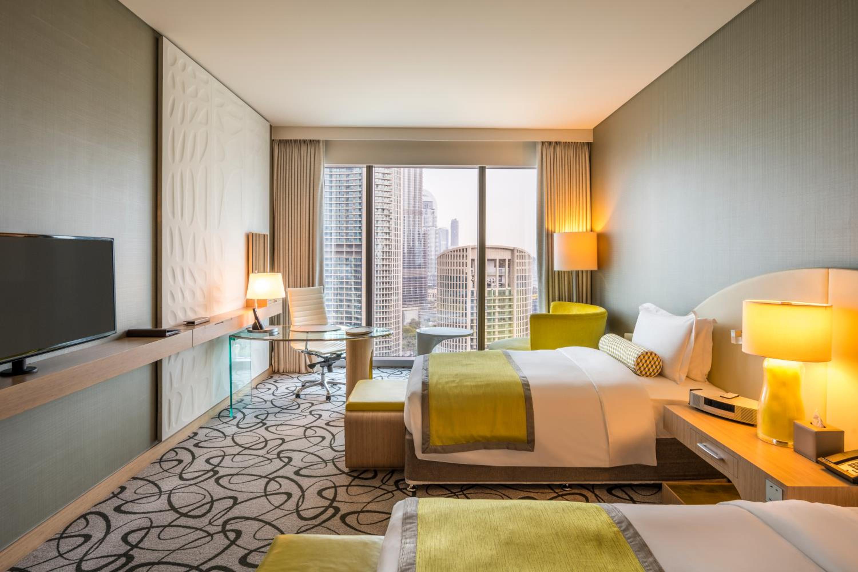 Luxury Twin Room with Club Access and Burj Khalifa View - Photo 5