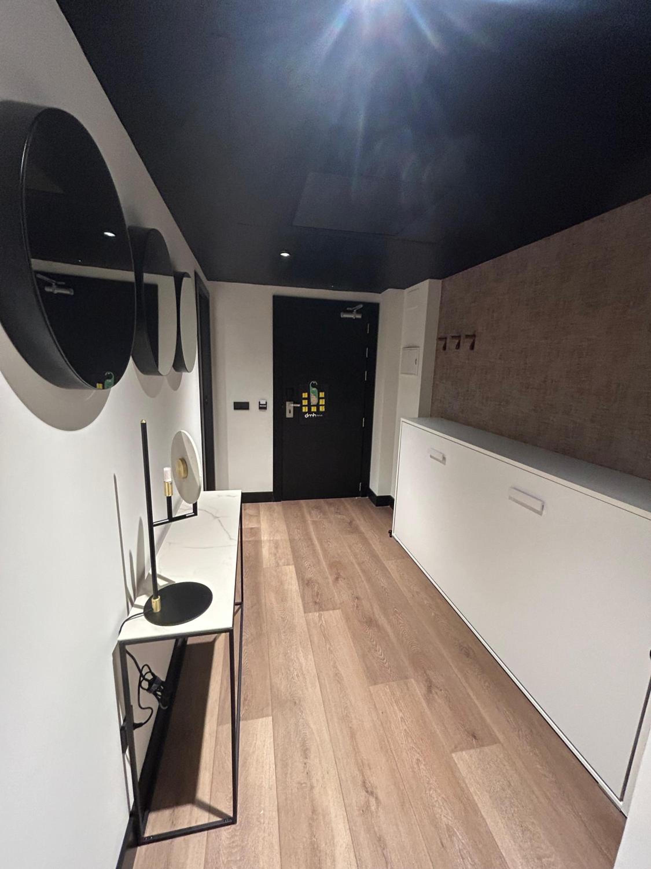 Suite with Terrace - Photo 7