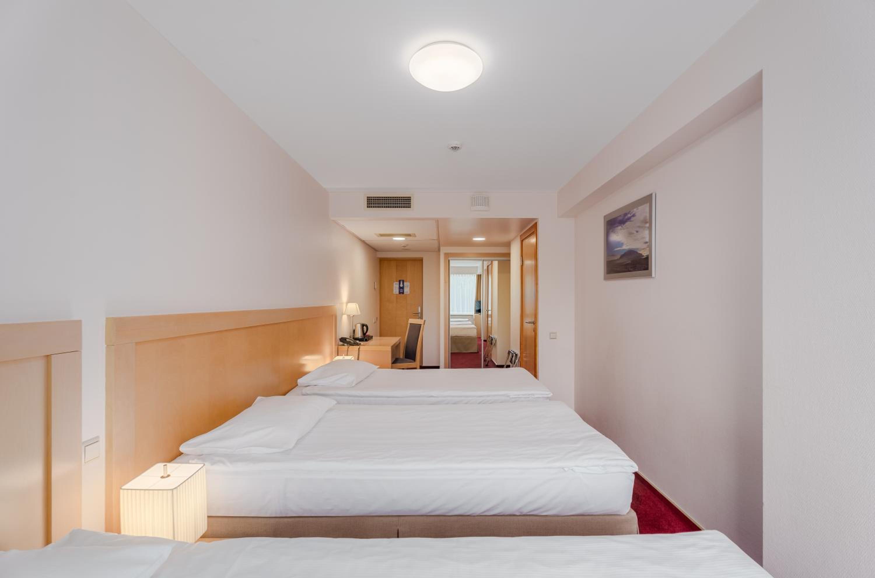 Standard Triple Room - Photo 5