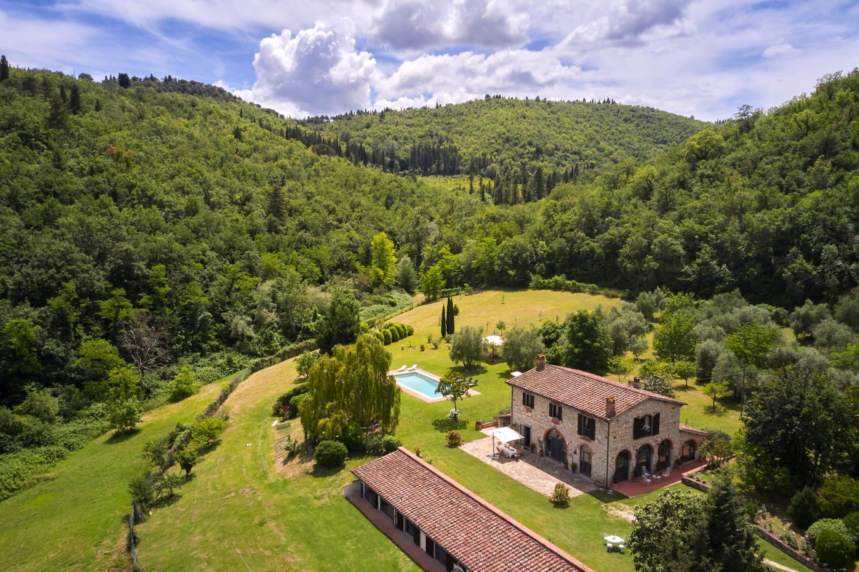 Villa photo 3