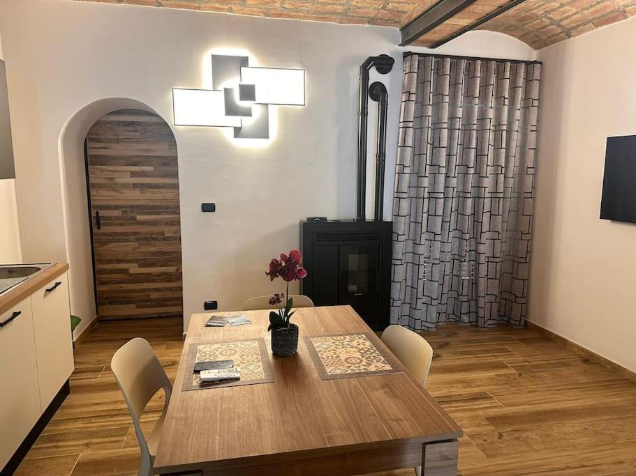 One-Bedroom Apartment photo 2